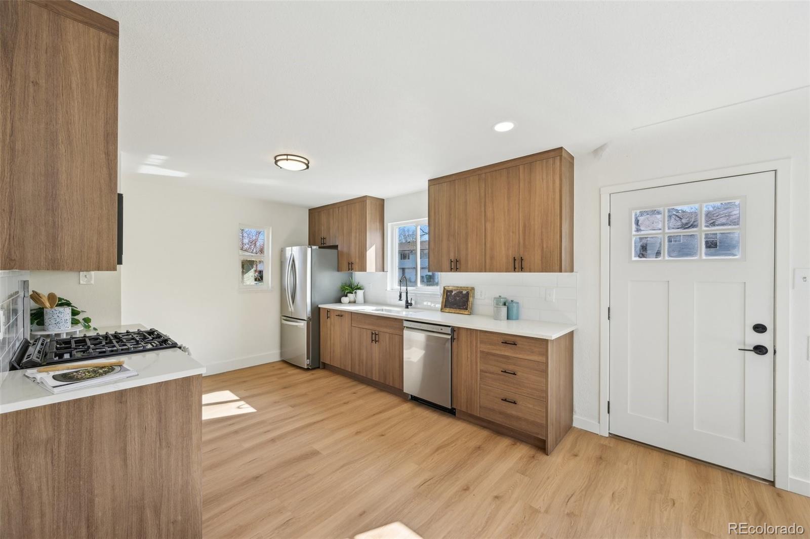 MLS Image #5 for 2293 s sherman street,denver, Colorado