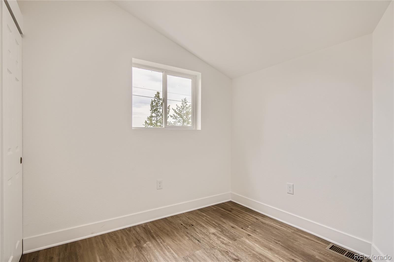 MLS Image #5 for 5300 s windermere street,littleton, Colorado