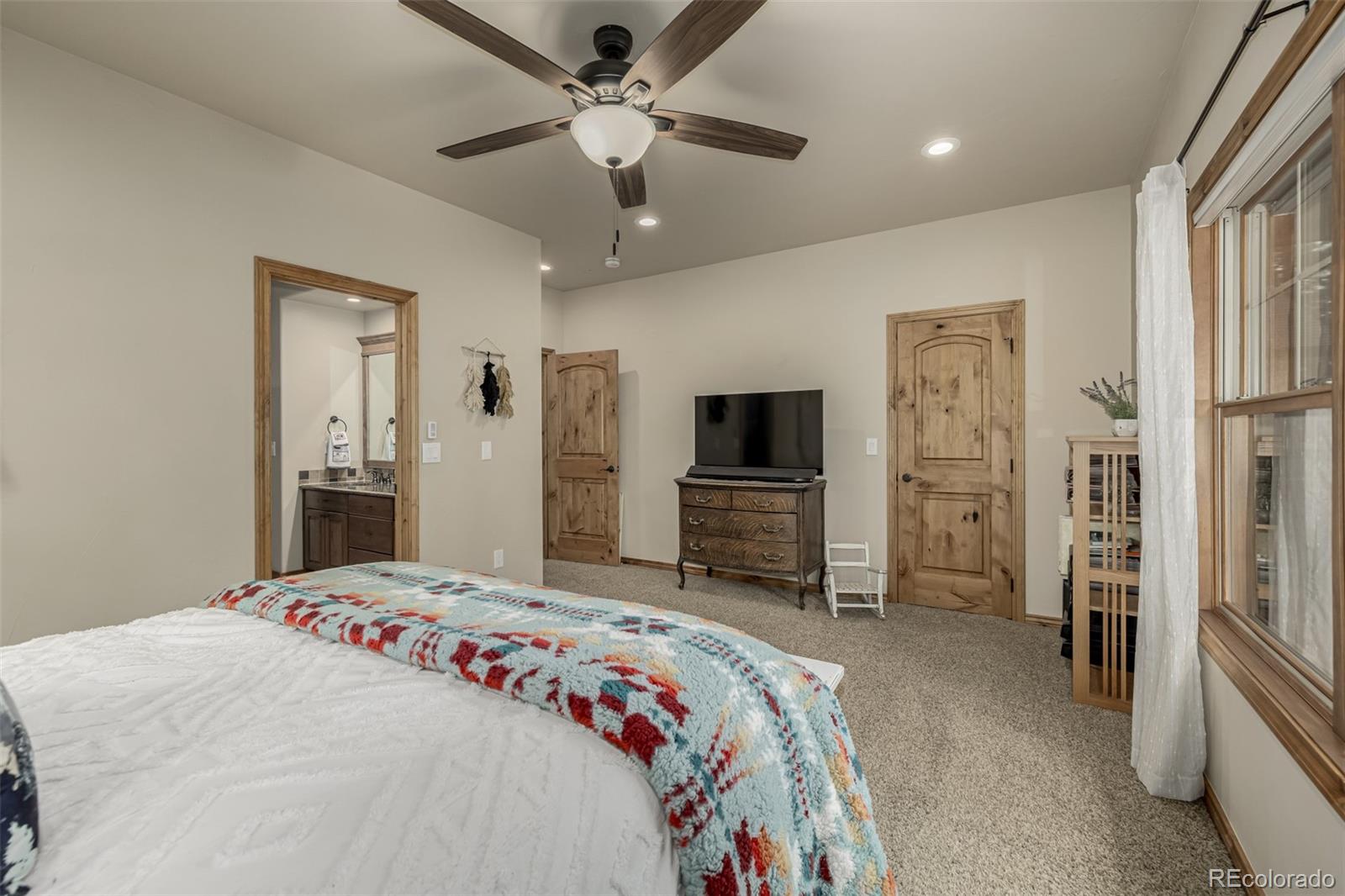 MLS Image #17 for 1485  gore circle,larkspur, Colorado