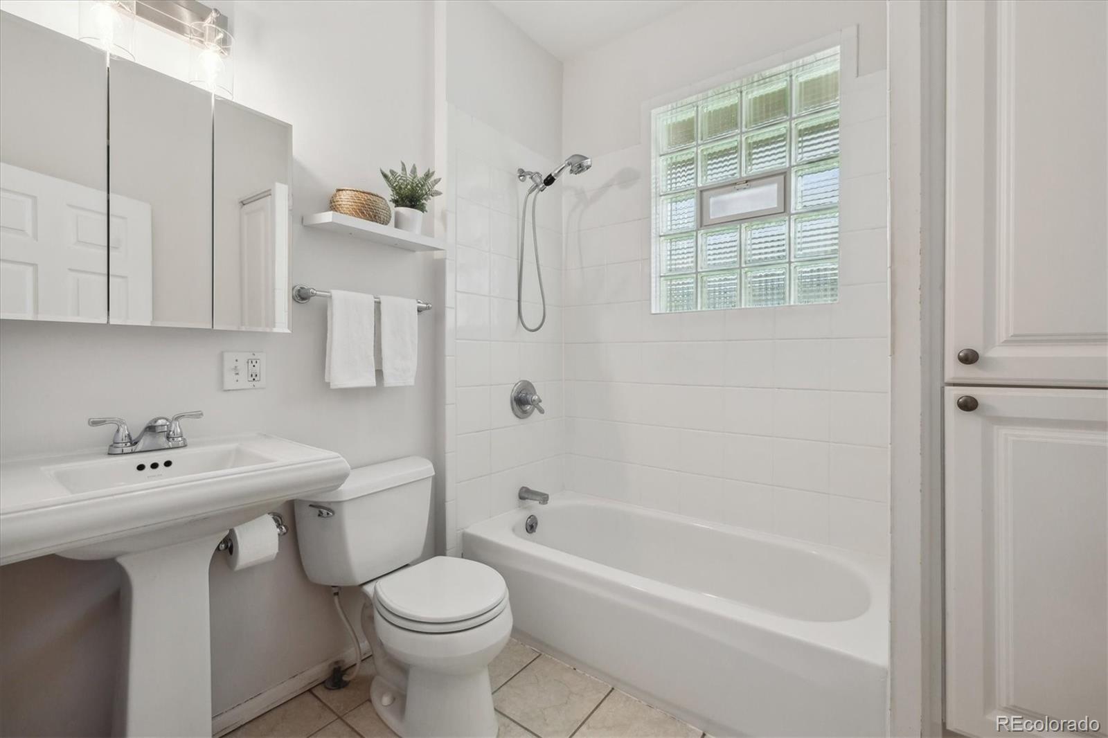 MLS Image #11 for 1111 s corona street,denver, Colorado