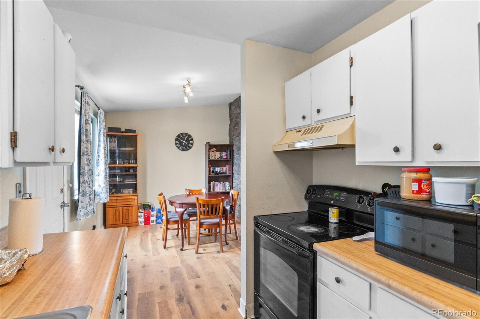 MLS Image #13 for 3977 s pitkin way,aurora, Colorado