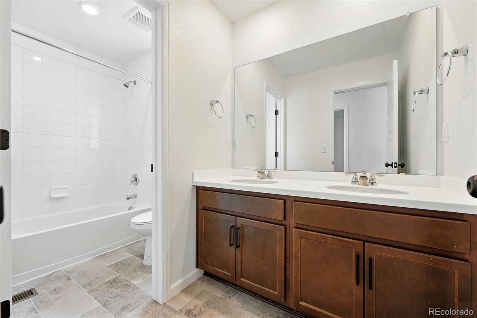 MLS Image #20 for 3297 n duquesne way,aurora, Colorado