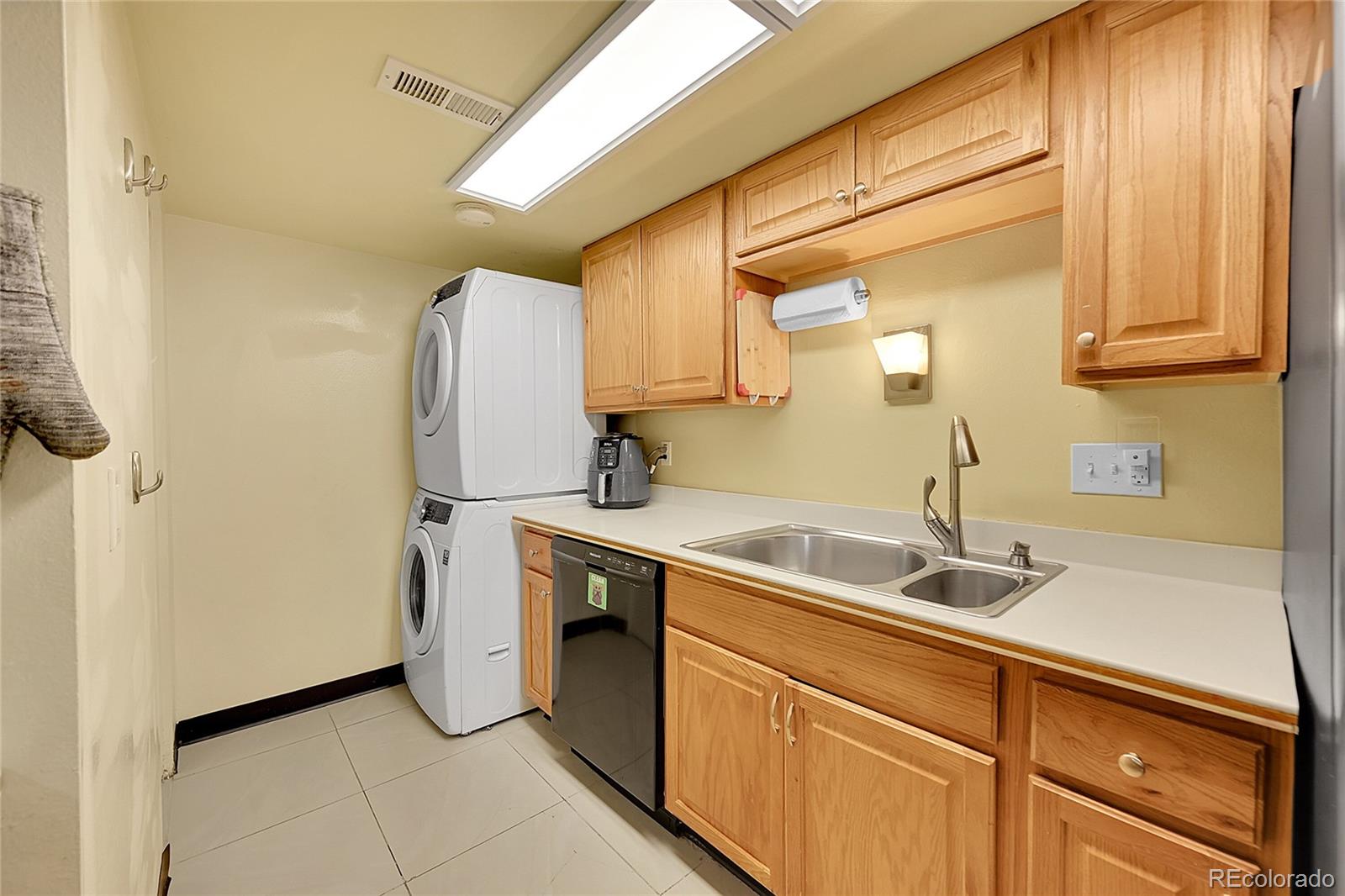 MLS Image #13 for 1212 s uvalda street,aurora, Colorado