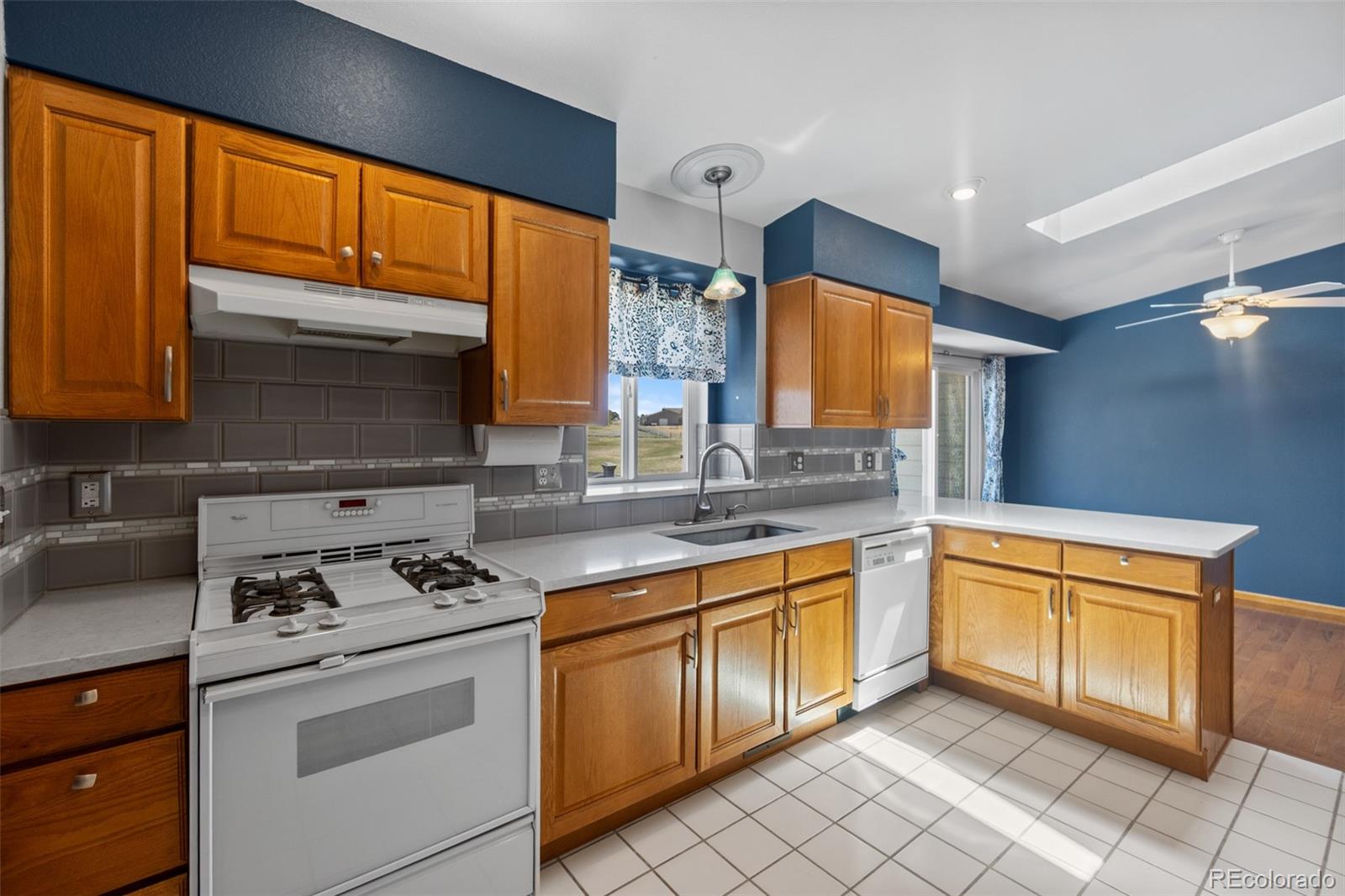 MLS Image #11 for 37178  pheasant run,elizabeth, Colorado