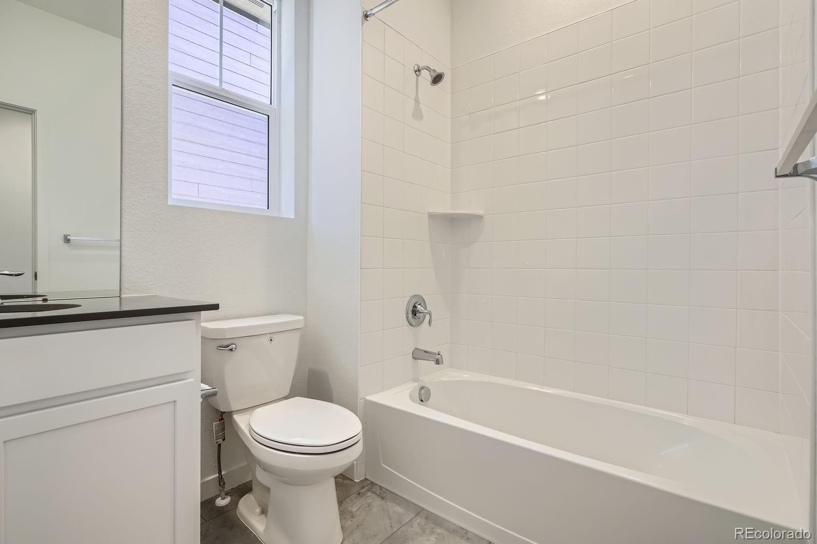 MLS Image #10 for 917 w beverly street,elizabeth, Colorado