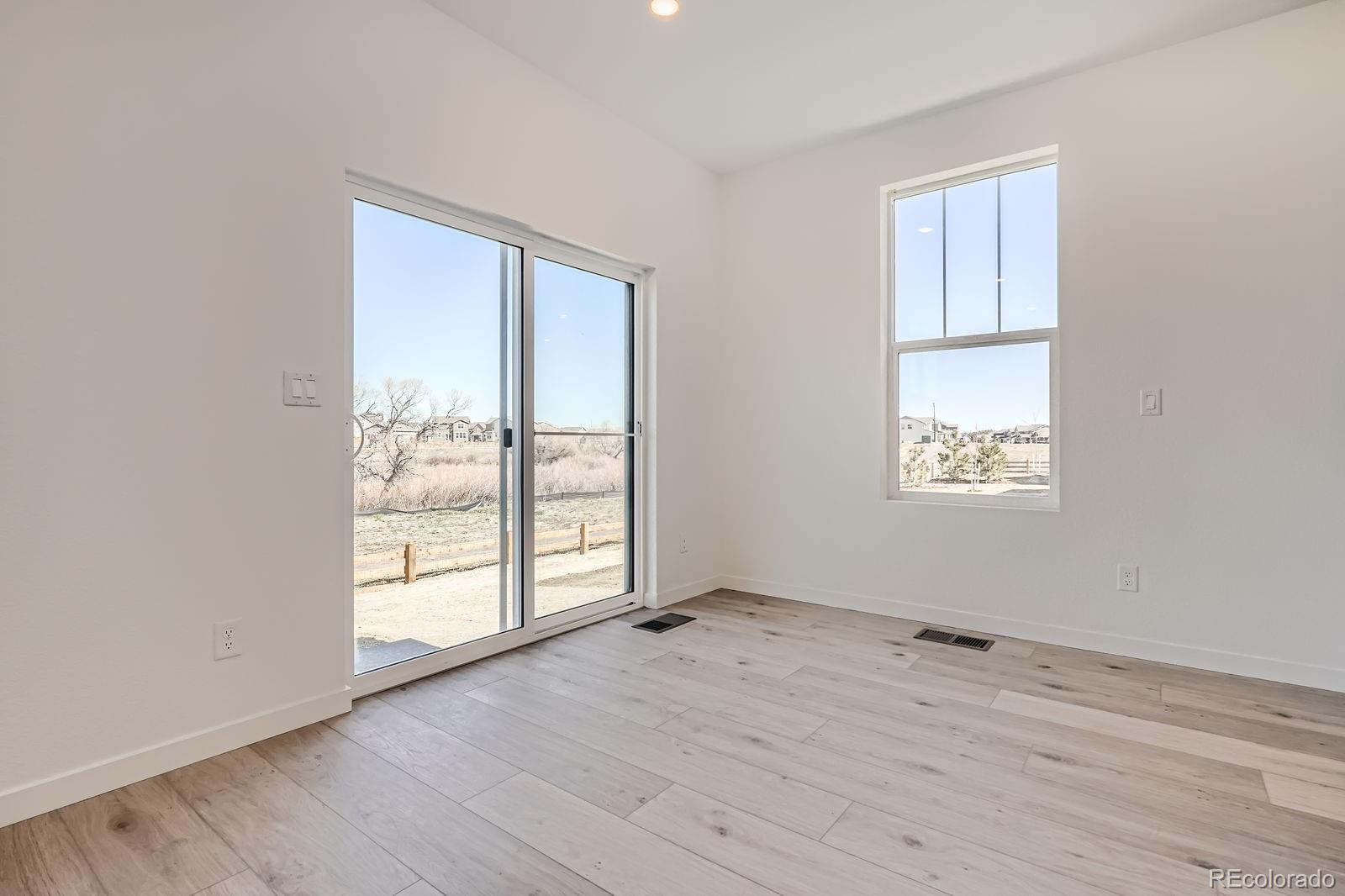 MLS Image #4 for 917 w beverly street,elizabeth, Colorado