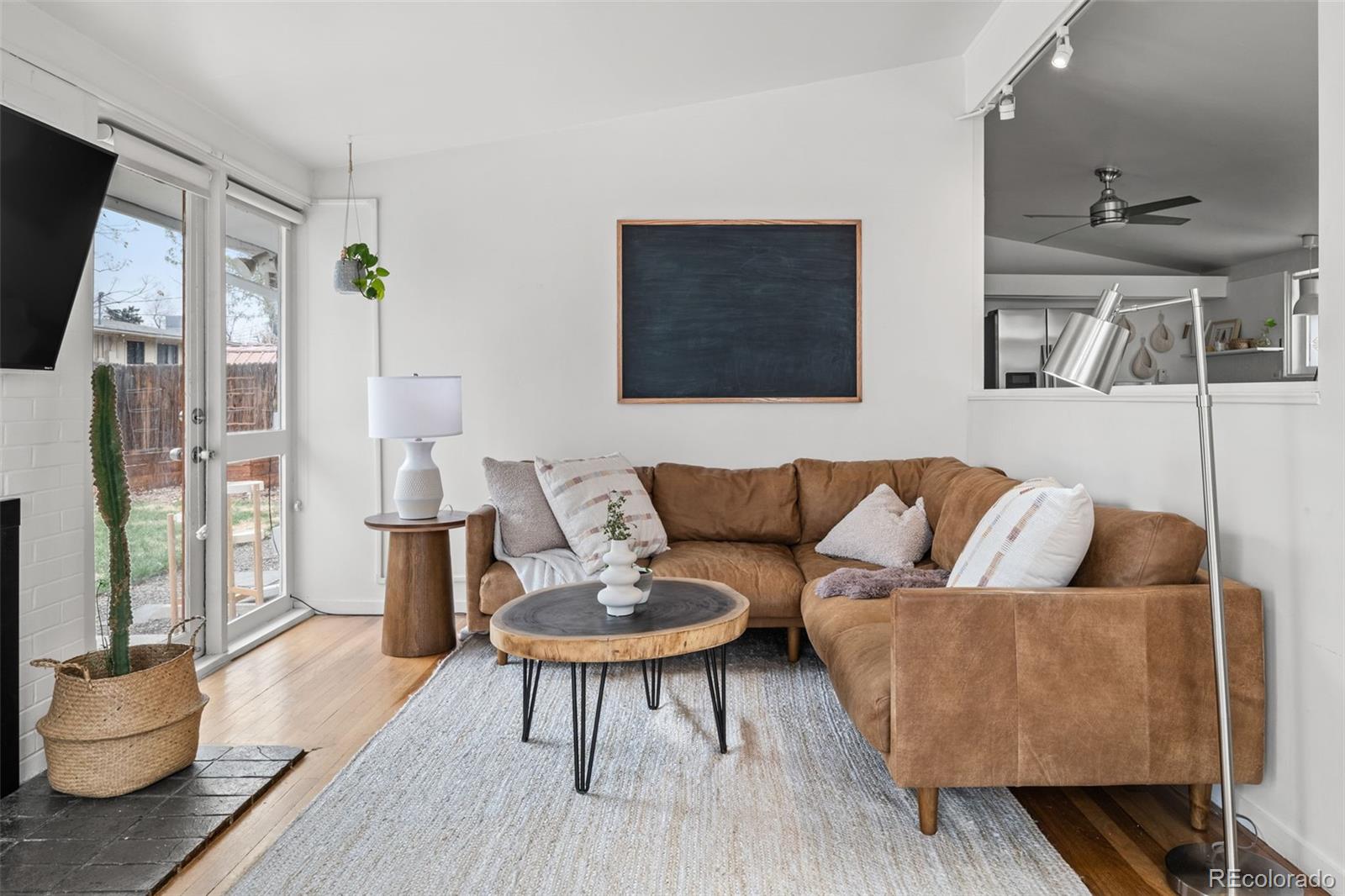 MLS Image #10 for 2325 s meade street,denver, Colorado