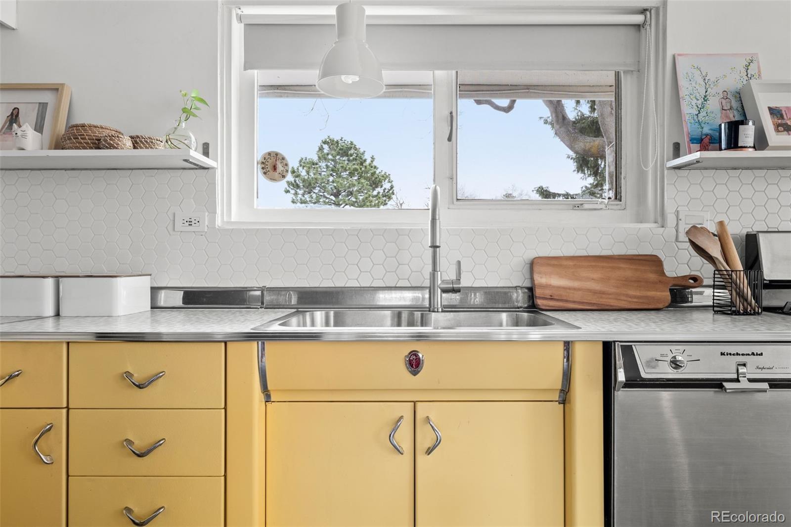 MLS Image #23 for 2325 s meade street,denver, Colorado
