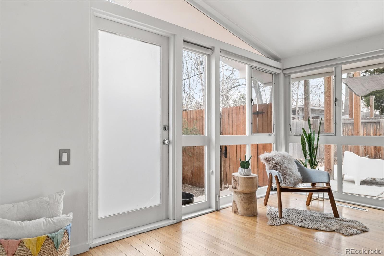 MLS Image #6 for 2325 s meade street,denver, Colorado