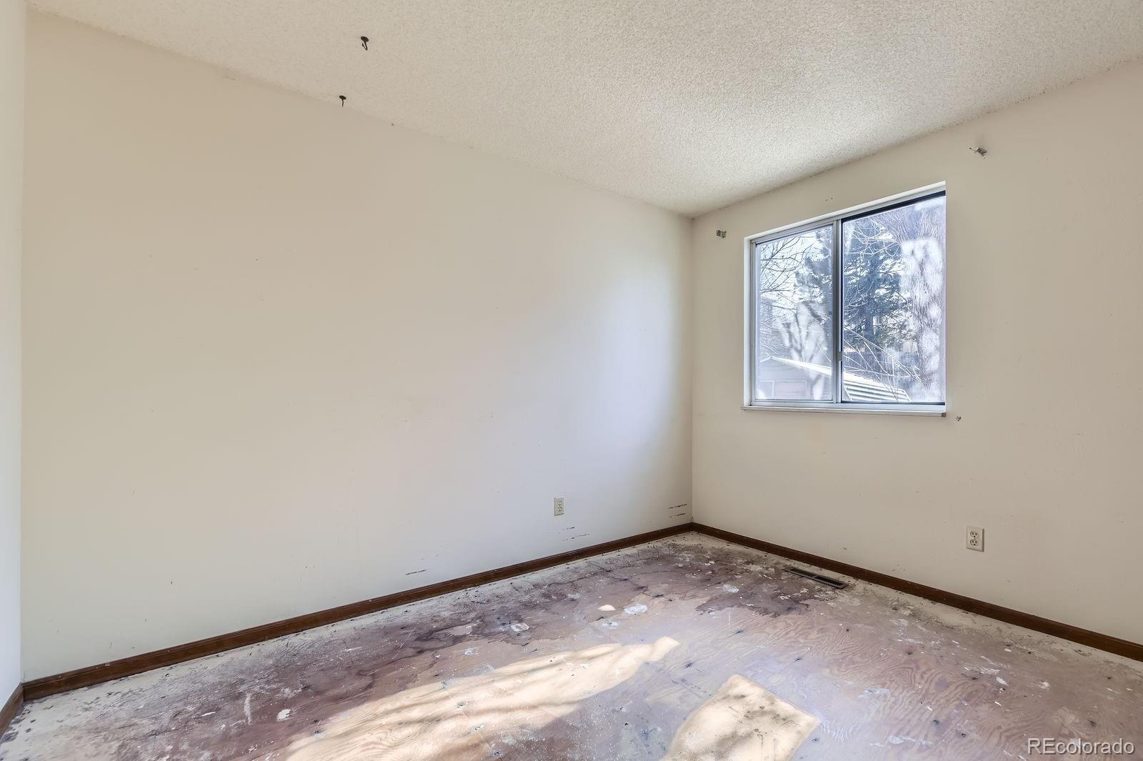 MLS Image #19 for 1392 e nichols avenue,centennial, Colorado