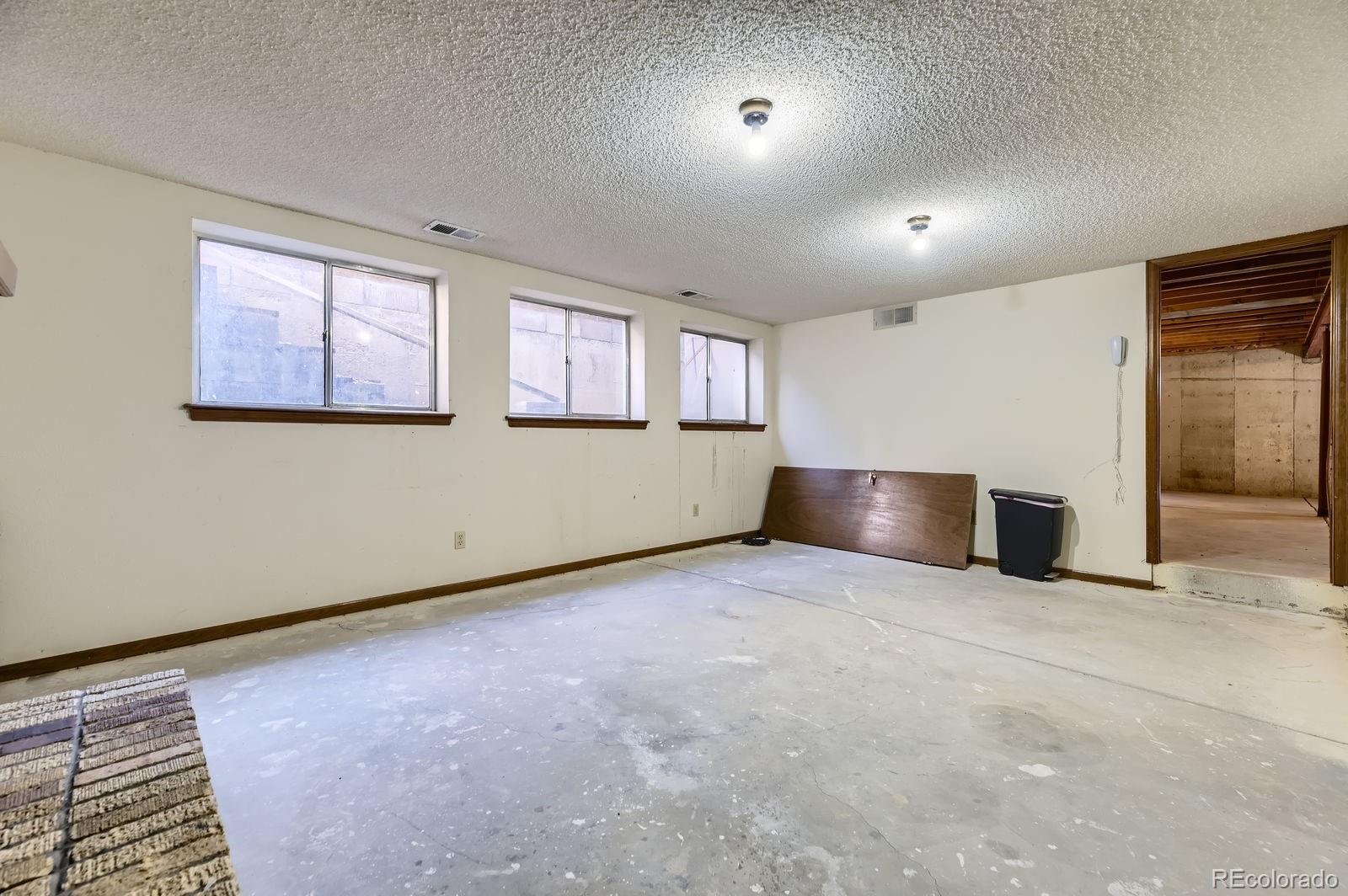 MLS Image #23 for 1392 e nichols avenue,centennial, Colorado