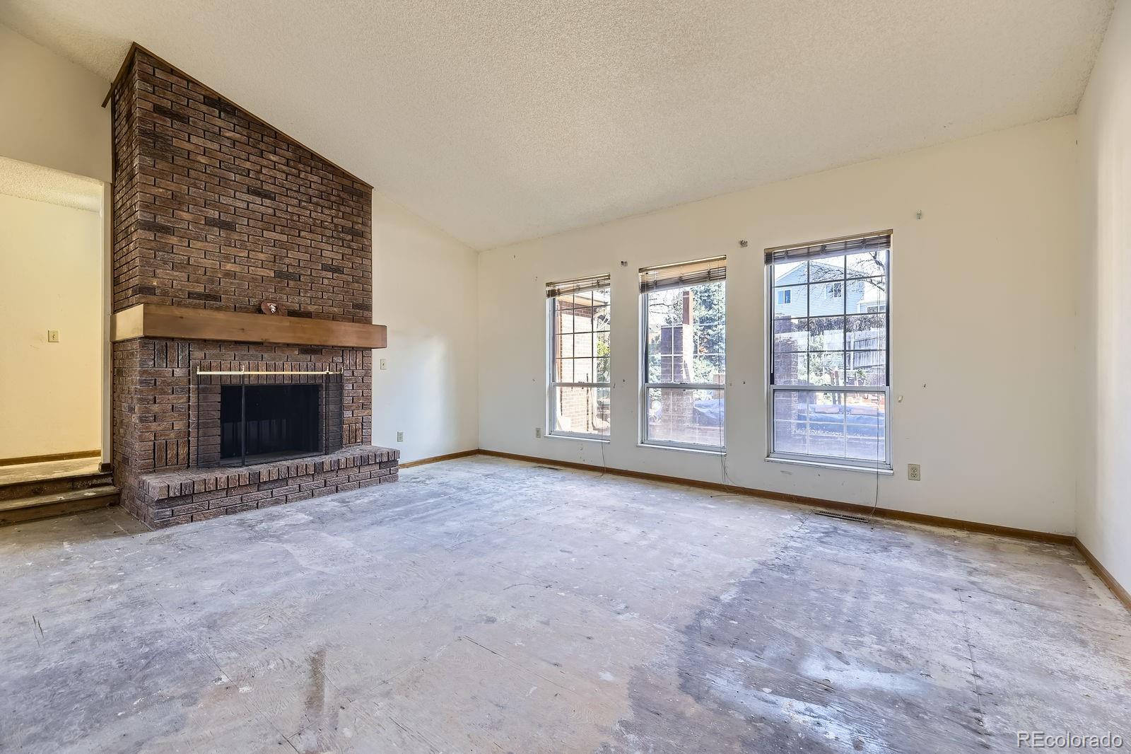 MLS Image #3 for 1392 e nichols avenue,centennial, Colorado