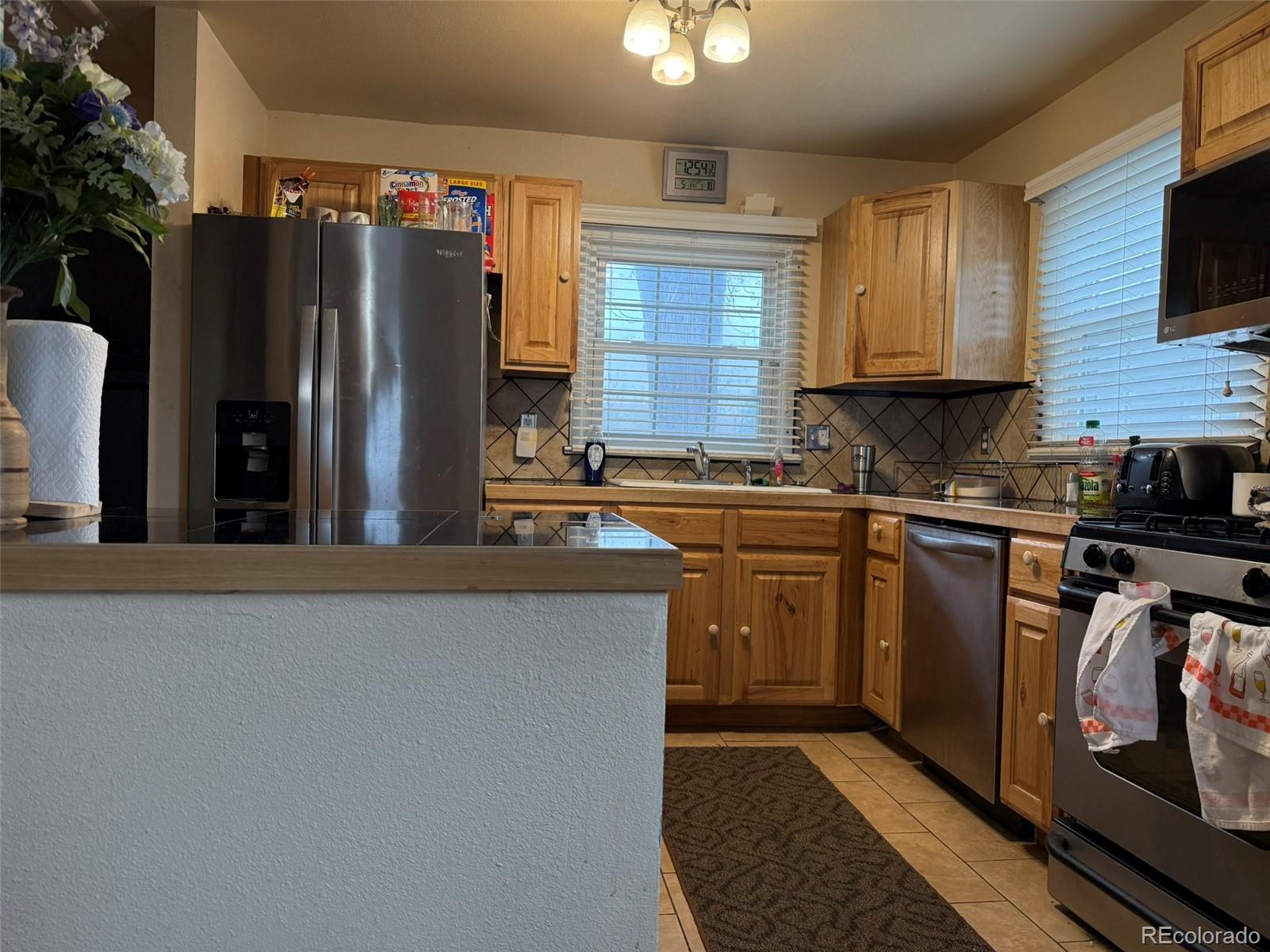 MLS Image #8 for 11515 e 17th avenue,aurora, Colorado
