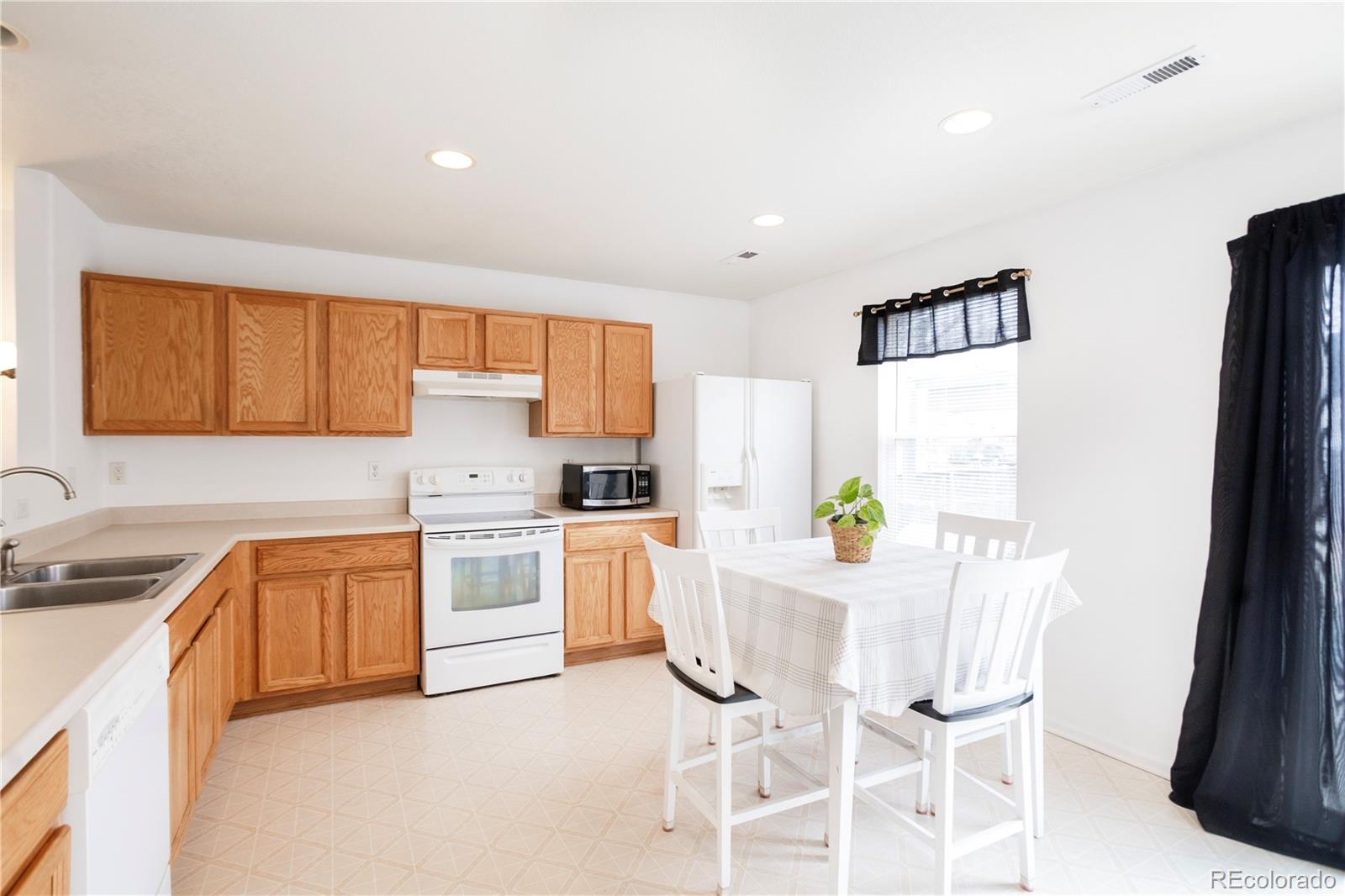MLS Image #6 for 1404  swan avenue,brighton, Colorado