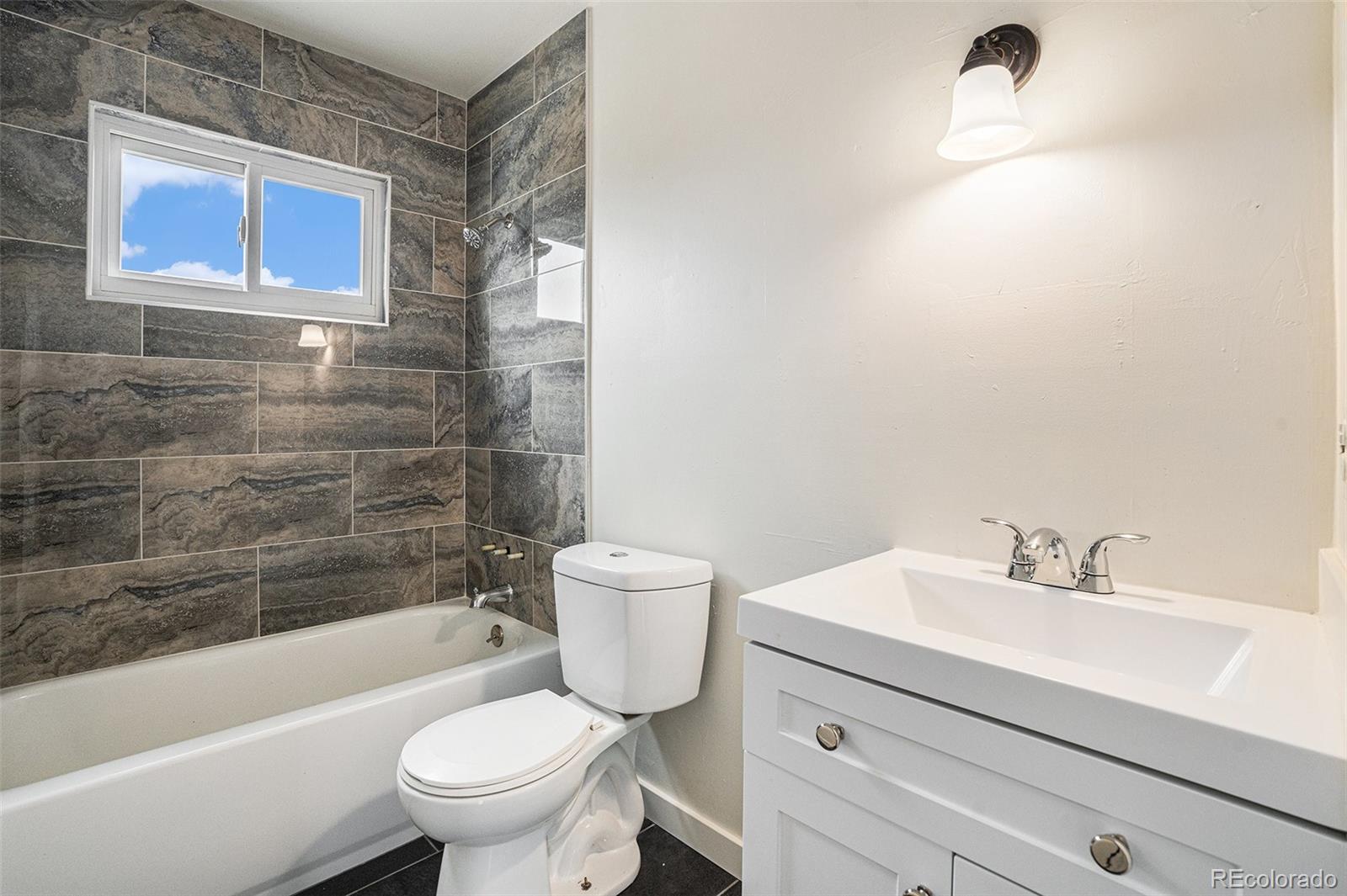 MLS Image #7 for 4490  dillon street,denver, Colorado