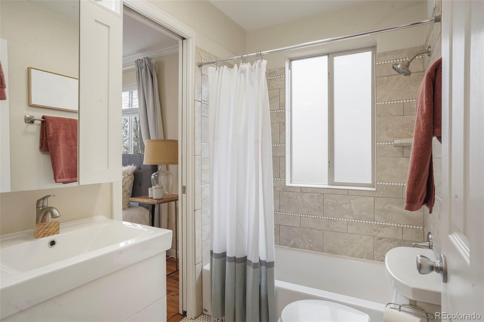 MLS Image #10 for 2644 n glencoe street,denver, Colorado