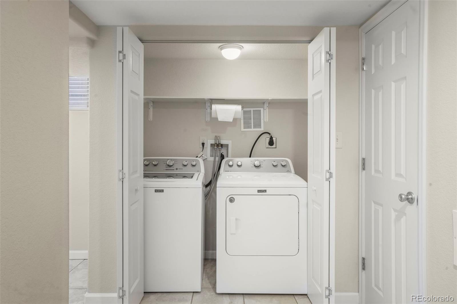 MLS Image #14 for 2644 n glencoe street,denver, Colorado