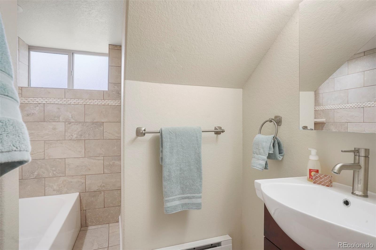 MLS Image #15 for 2644 n glencoe street,denver, Colorado