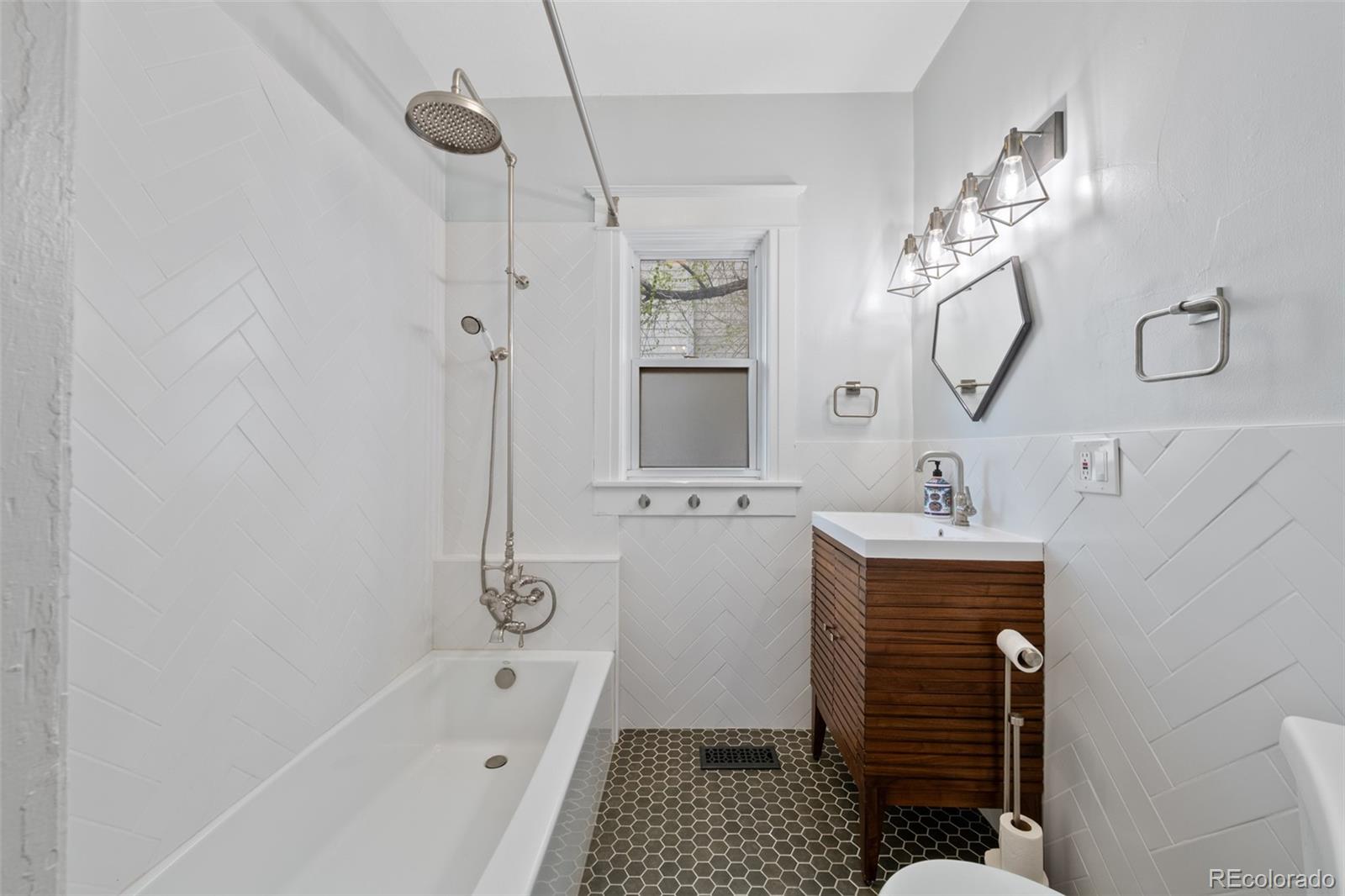 MLS Image #14 for 3057 s fox street,englewood, Colorado