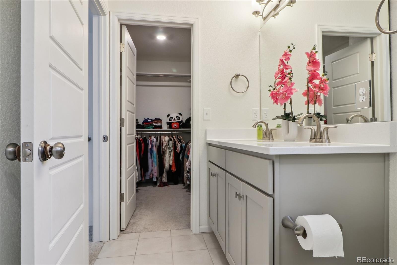 MLS Image #13 for 4138 n quatar court,aurora, Colorado