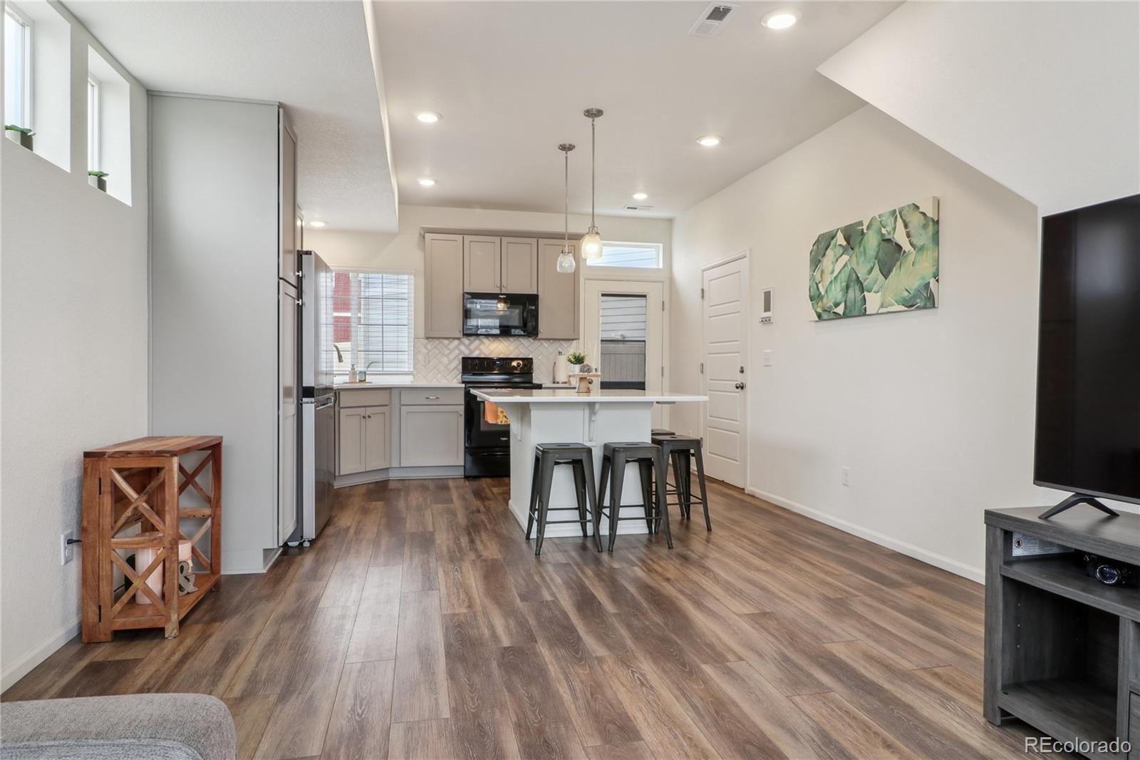 MLS Image #3 for 4138 n quatar court,aurora, Colorado