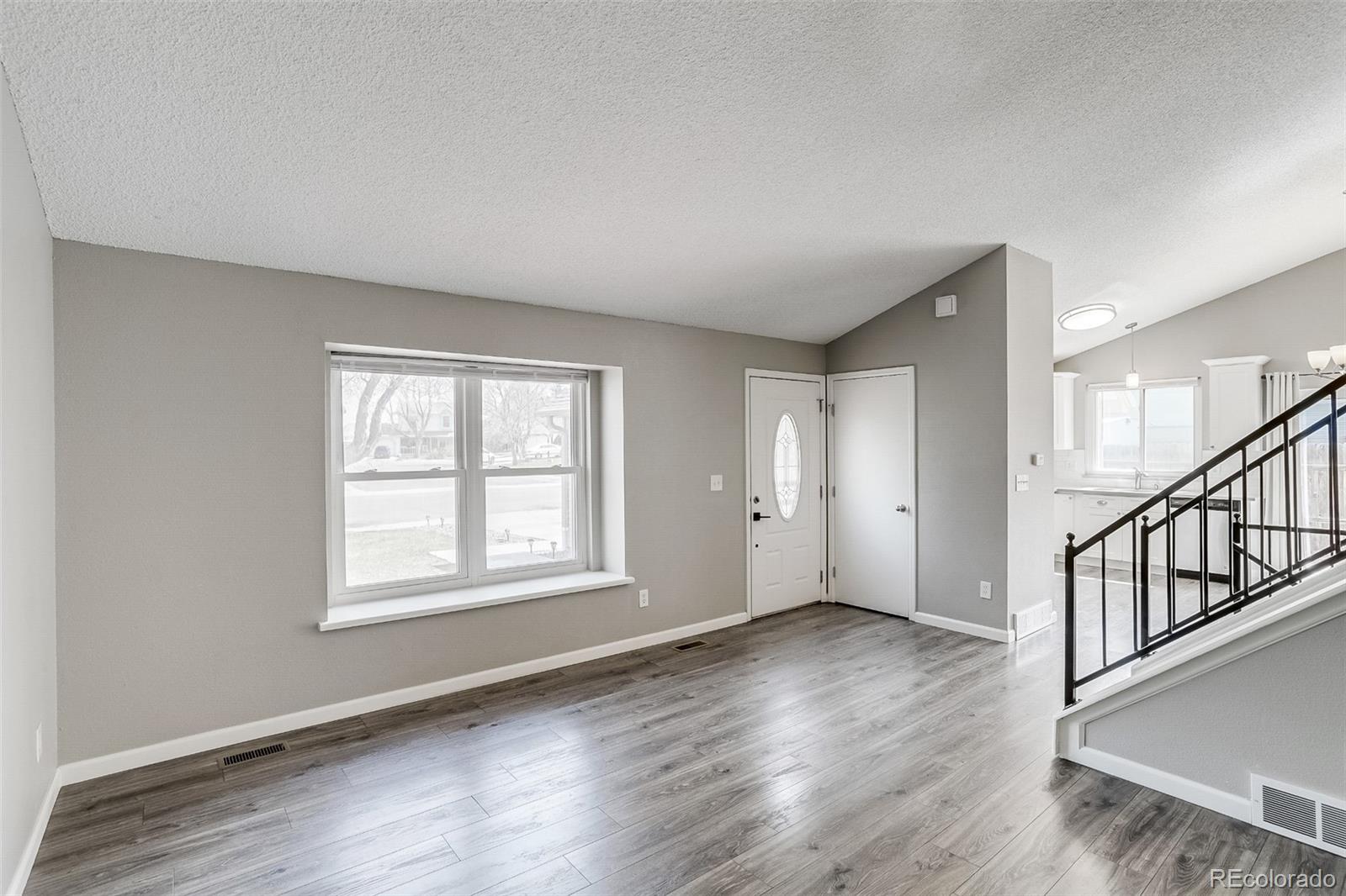 MLS Image #3 for 3969 s fundy circle,aurora, Colorado