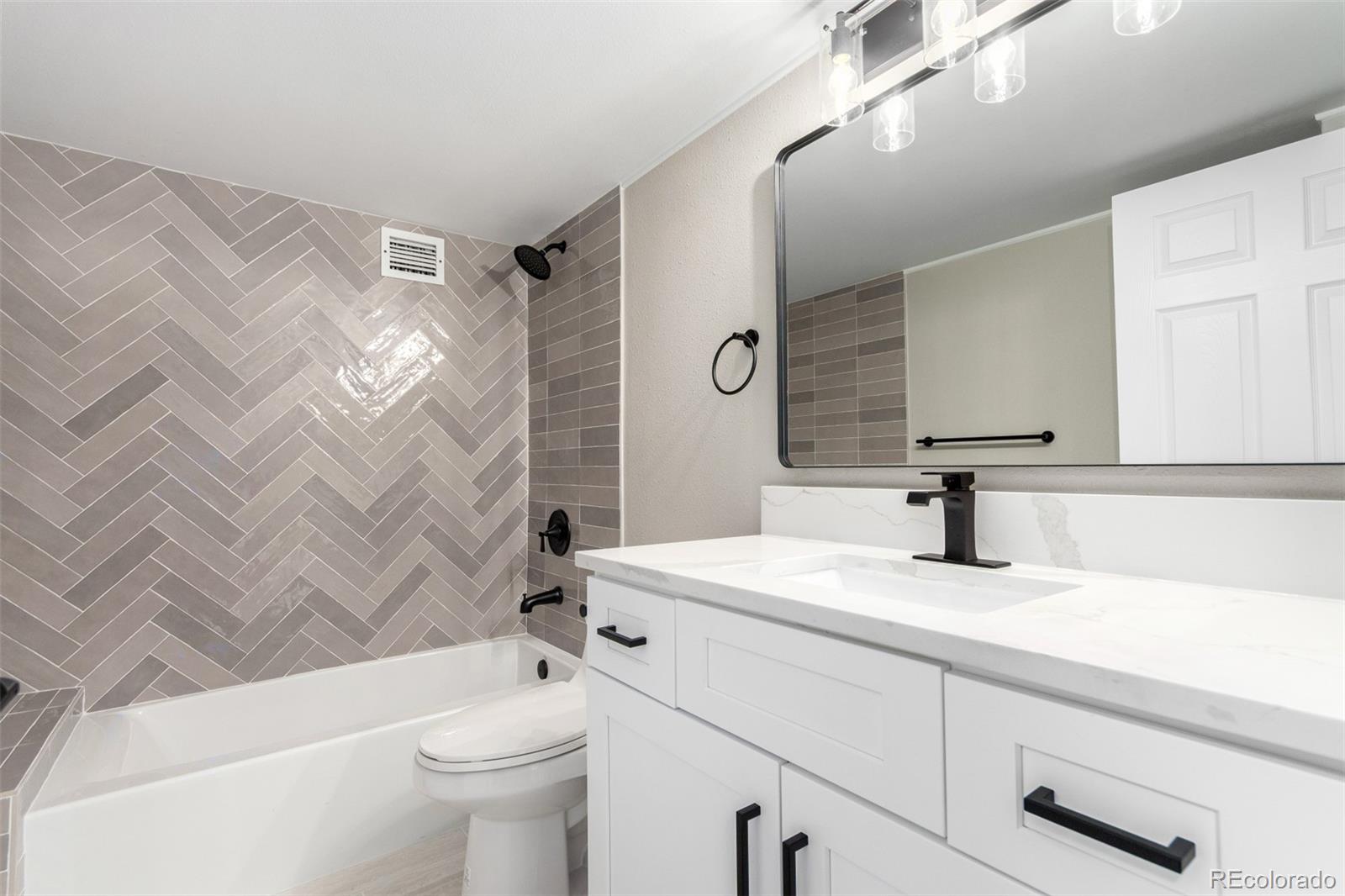MLS Image #19 for 14050 e linvale place,aurora, Colorado