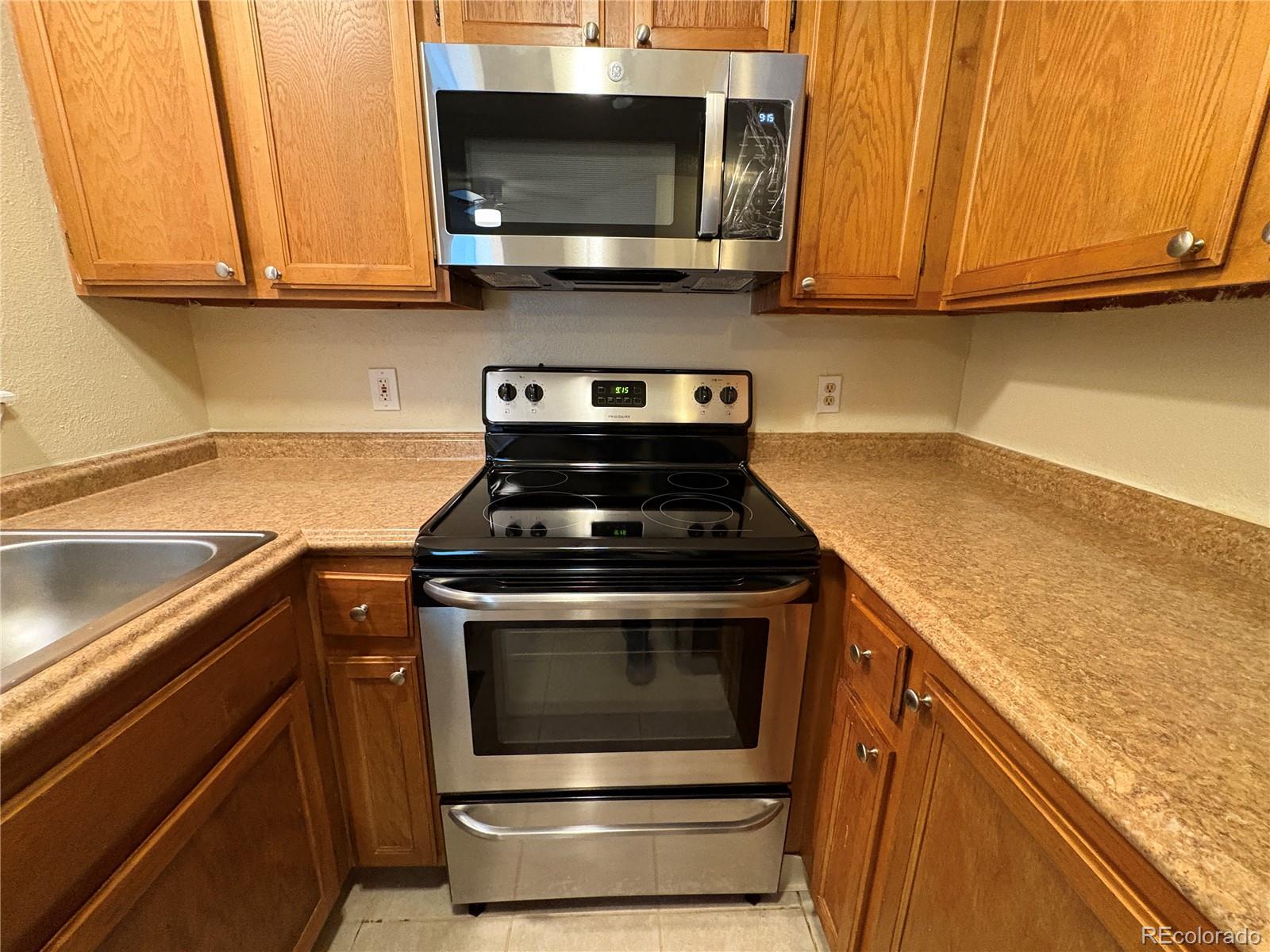MLS Image #10 for 962 s dearborn way,aurora, Colorado