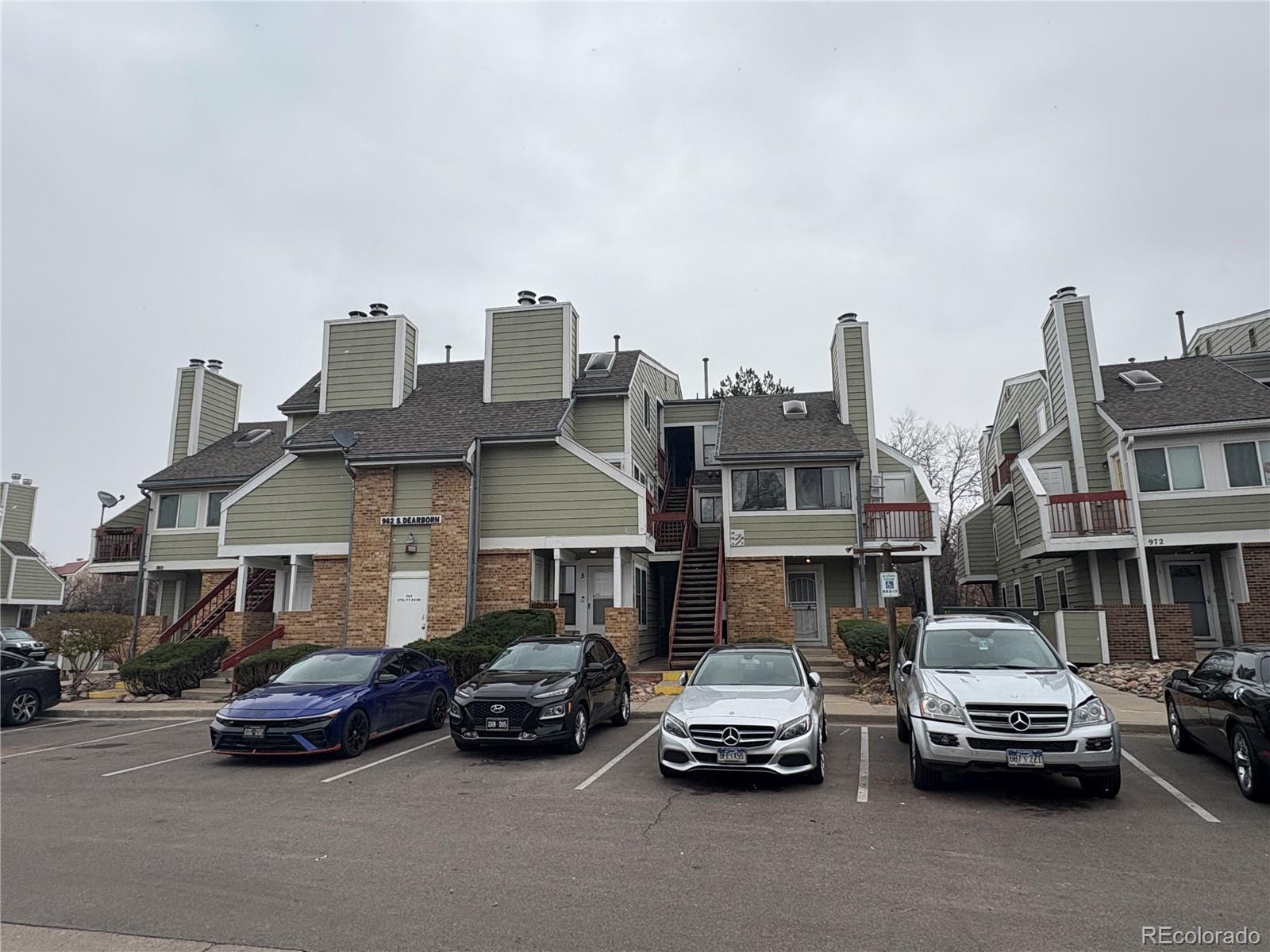 MLS Image #13 for 962 s dearborn way,aurora, Colorado