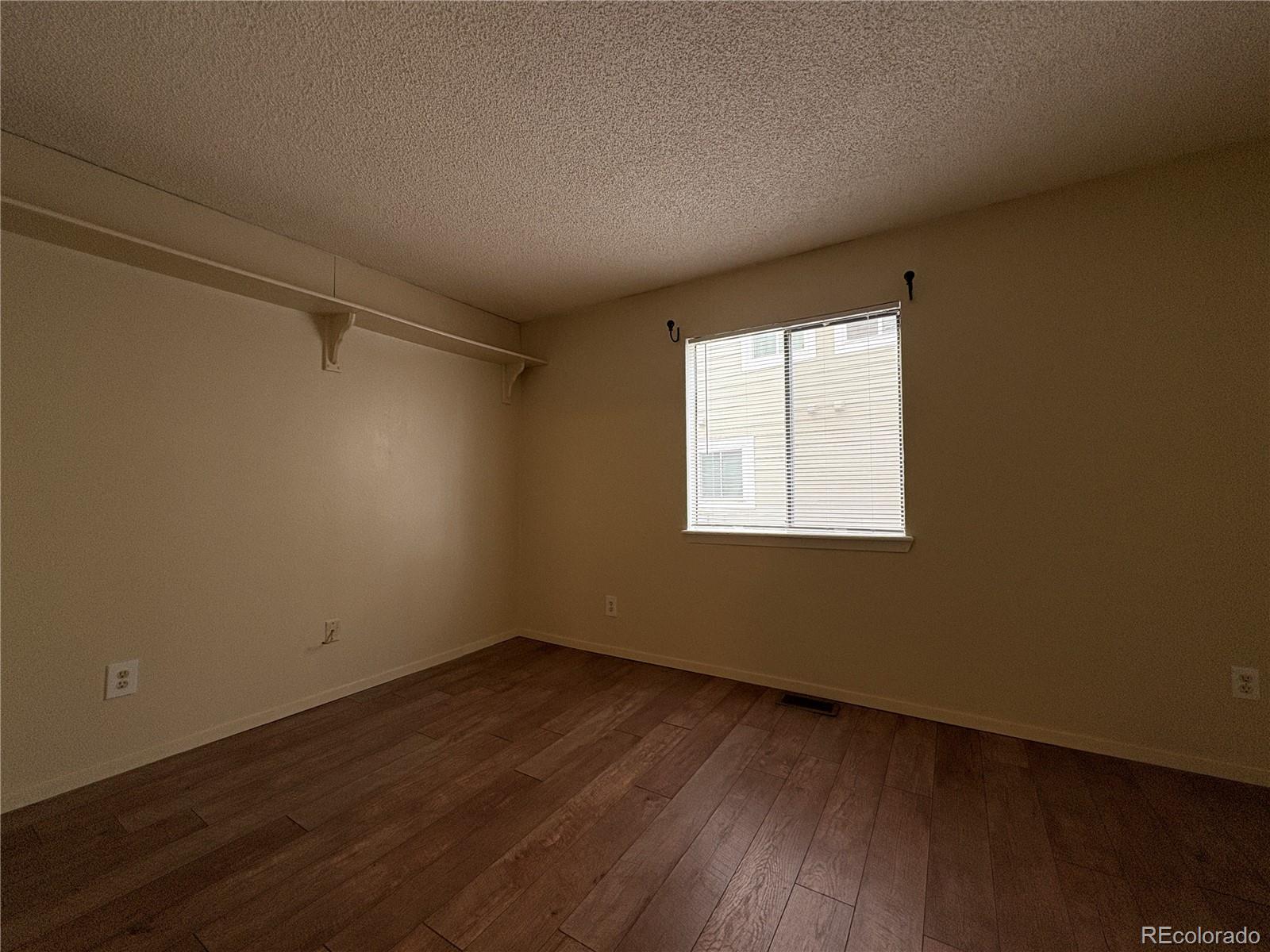 MLS Image #5 for 962 s dearborn way,aurora, Colorado