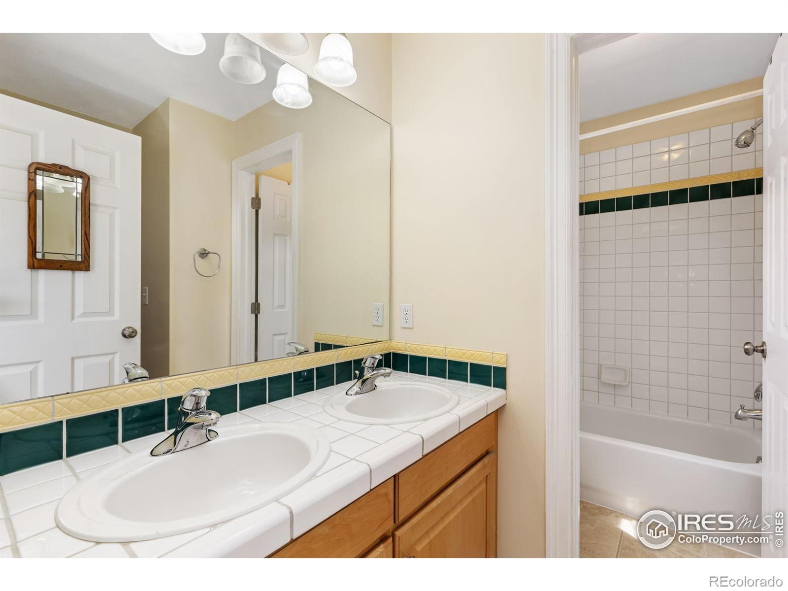 MLS Image #20 for 516  folklore avenue,longmont, Colorado