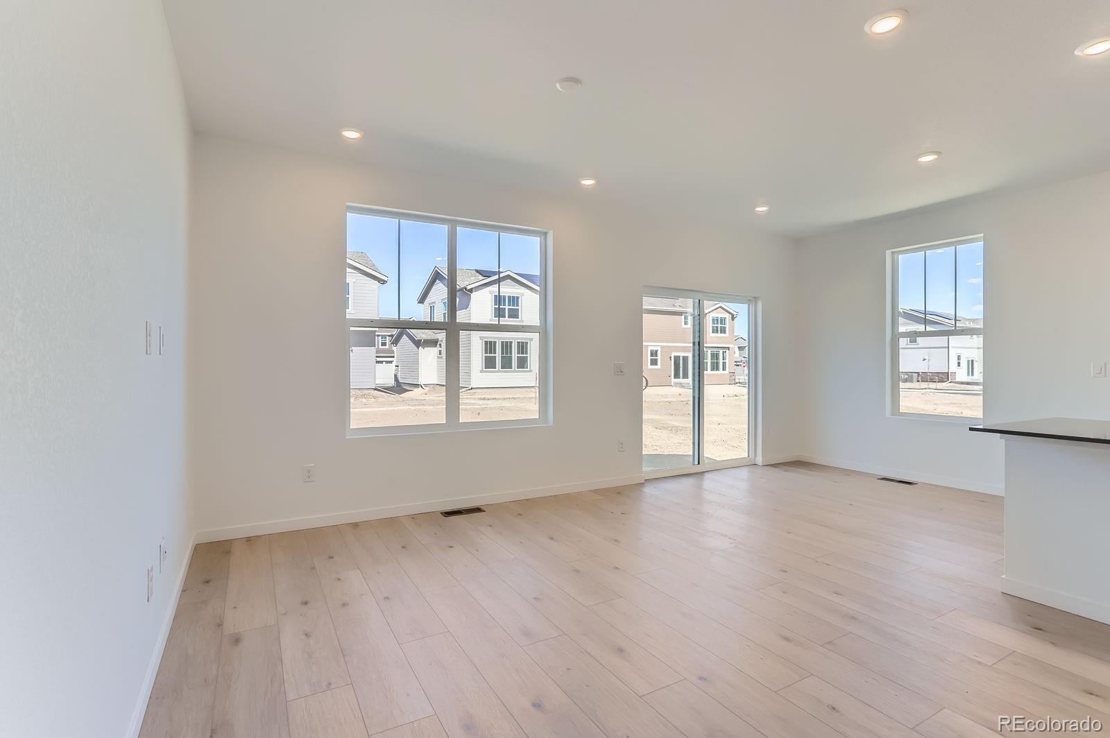 MLS Image #3 for 165  fremont court,brighton, Colorado
