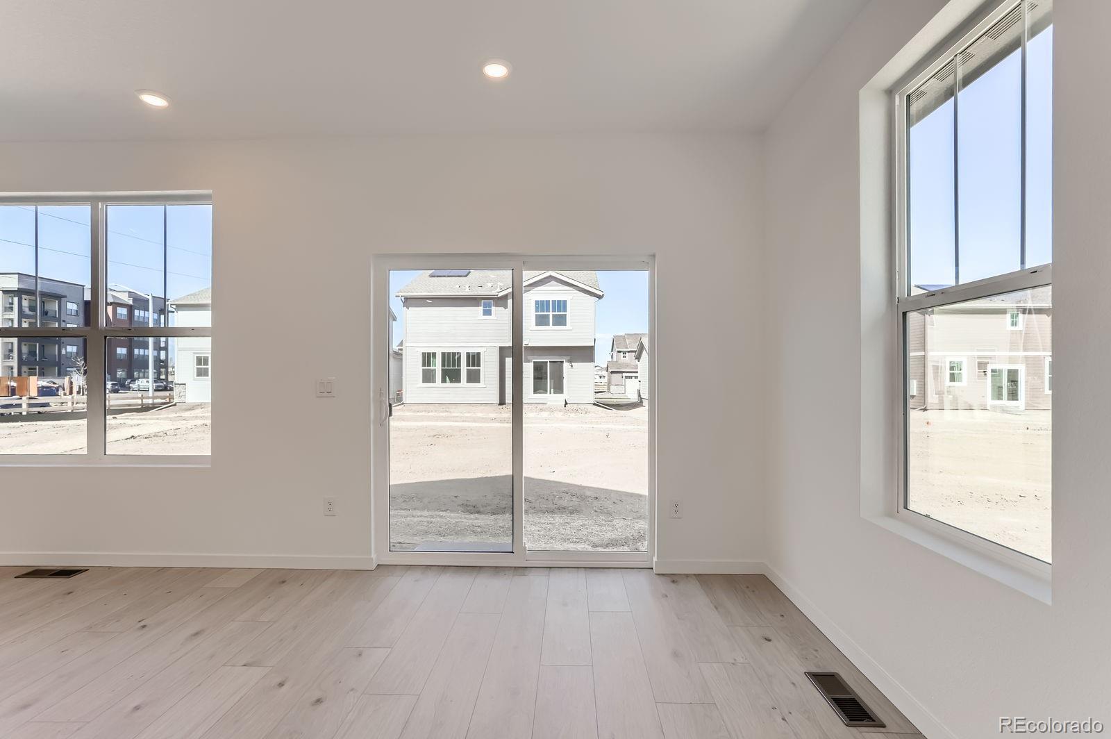MLS Image #4 for 165  fremont court,brighton, Colorado