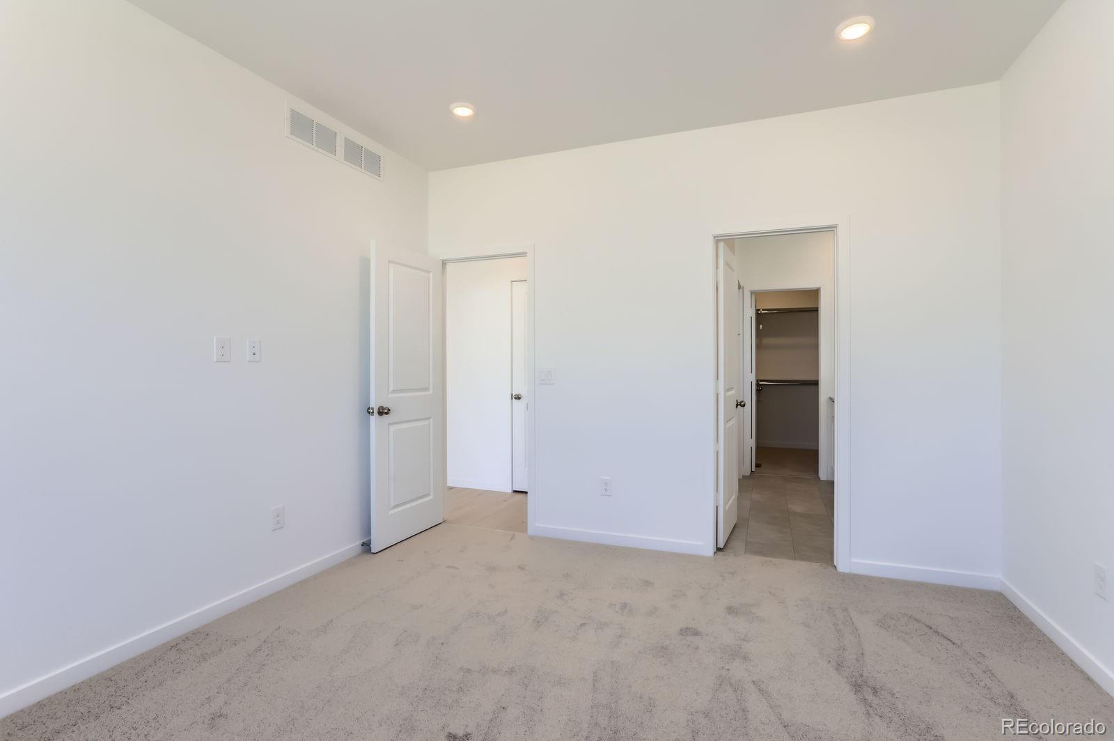 MLS Image #6 for 165  fremont court,brighton, Colorado