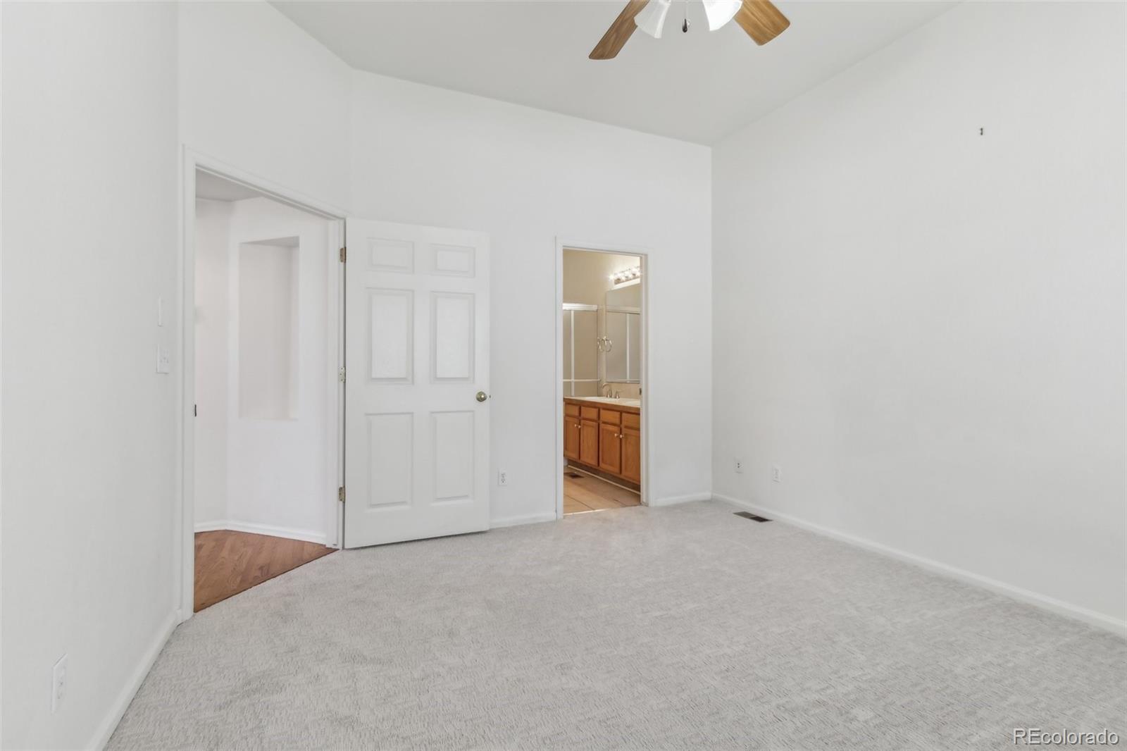 MLS Image #15 for 12879 e dickensen place,aurora, Colorado