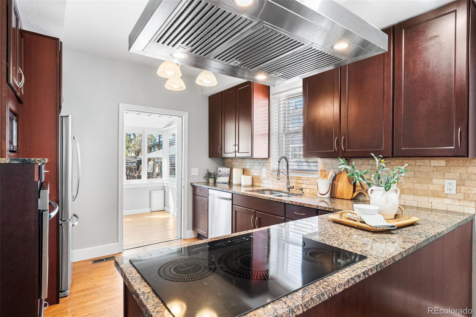 MLS Image #6 for 2740 w 33rd avenue,denver, Colorado