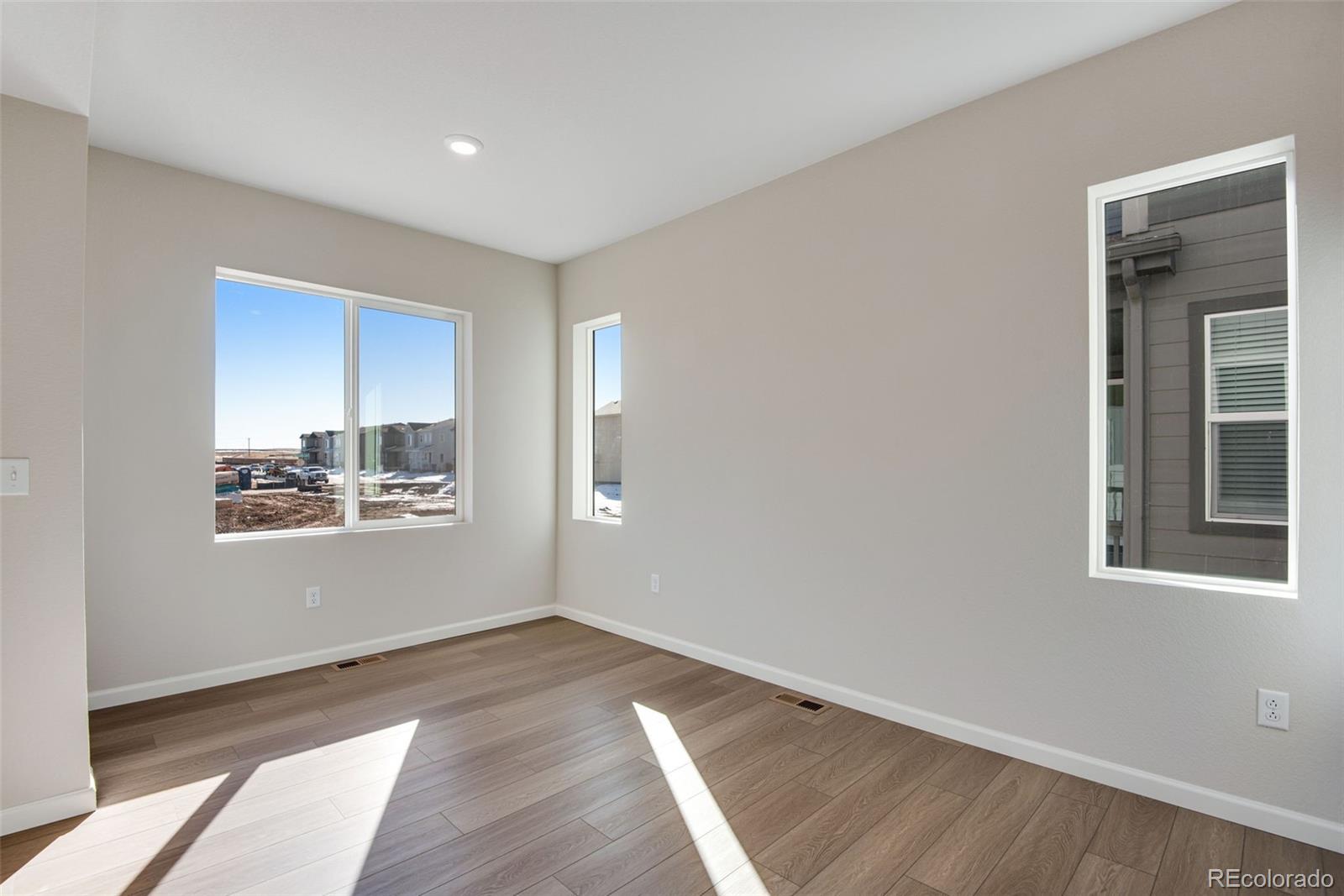 MLS Image #22 for 10022  wheeling street,commerce city, Colorado