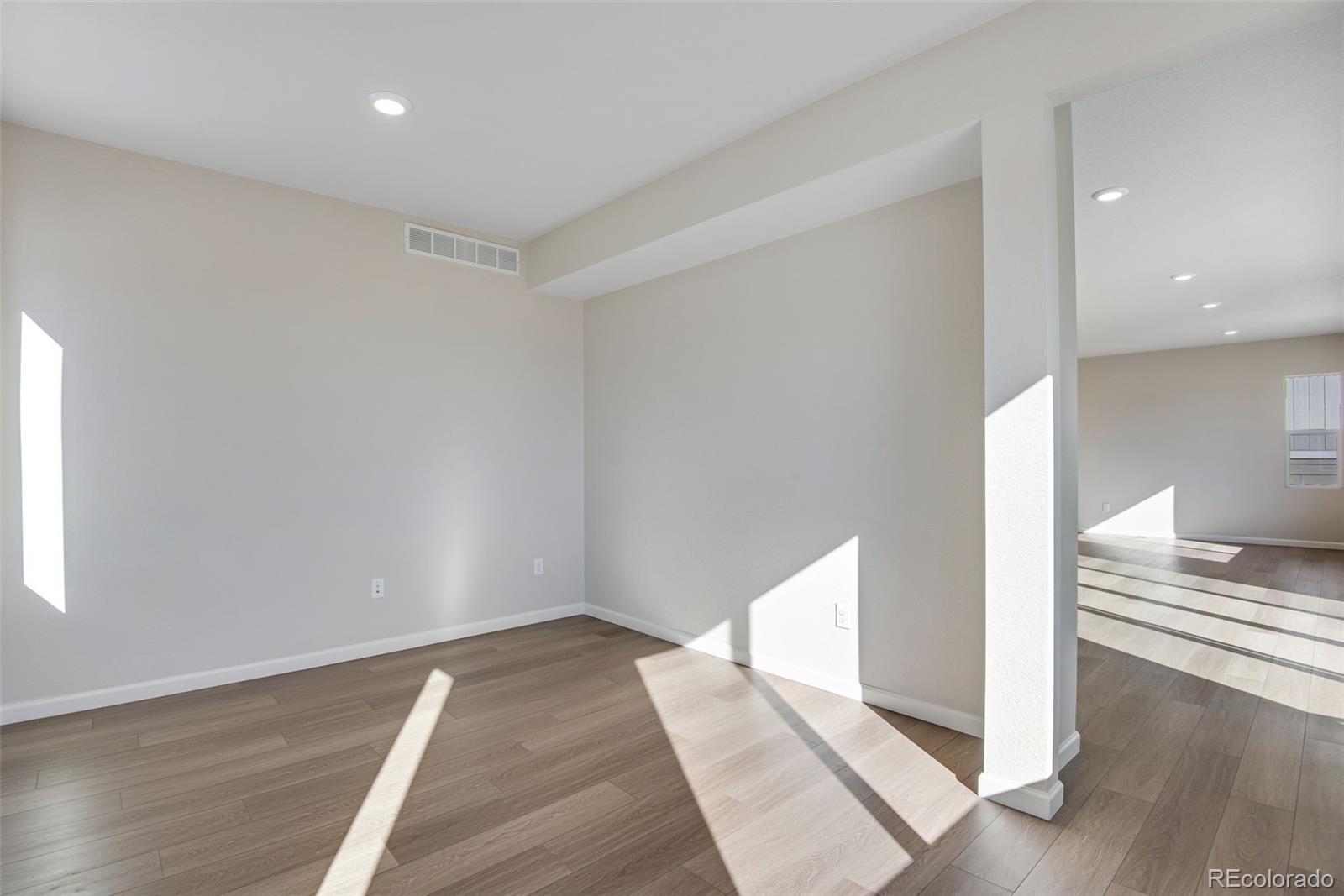 MLS Image #23 for 10022  wheeling street,commerce city, Colorado