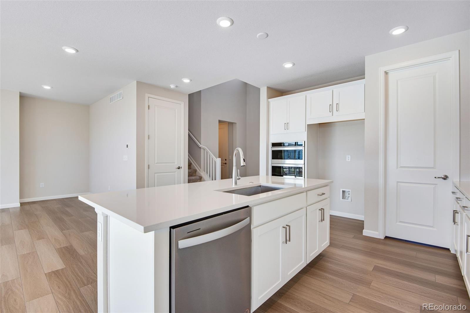 MLS Image #4 for 10022  wheeling street,commerce city, Colorado