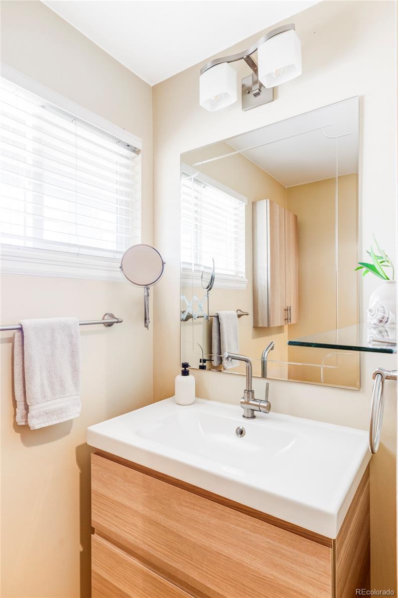 MLS Image #16 for 11647 e wesley avenue,aurora, Colorado