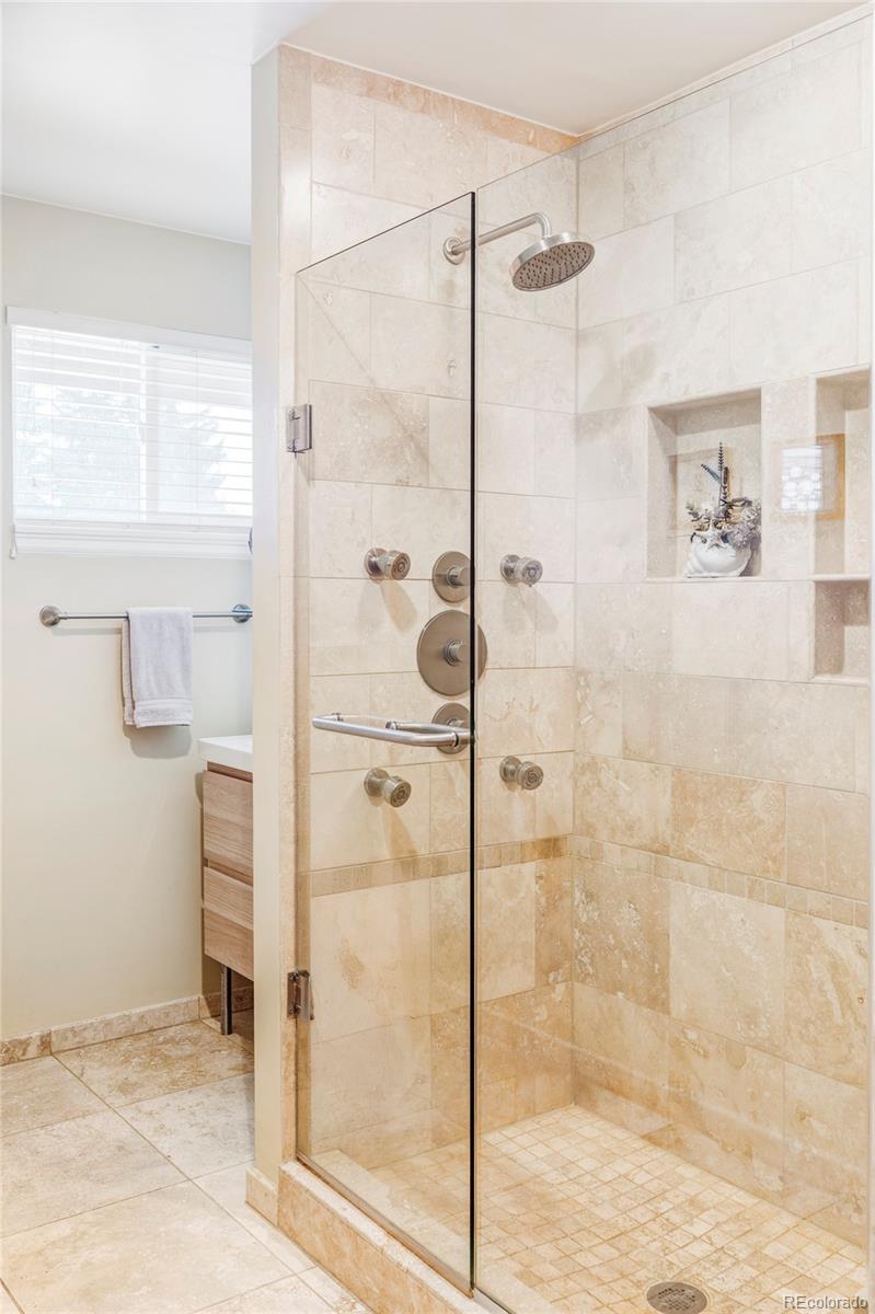 MLS Image #17 for 11647 e wesley avenue,aurora, Colorado