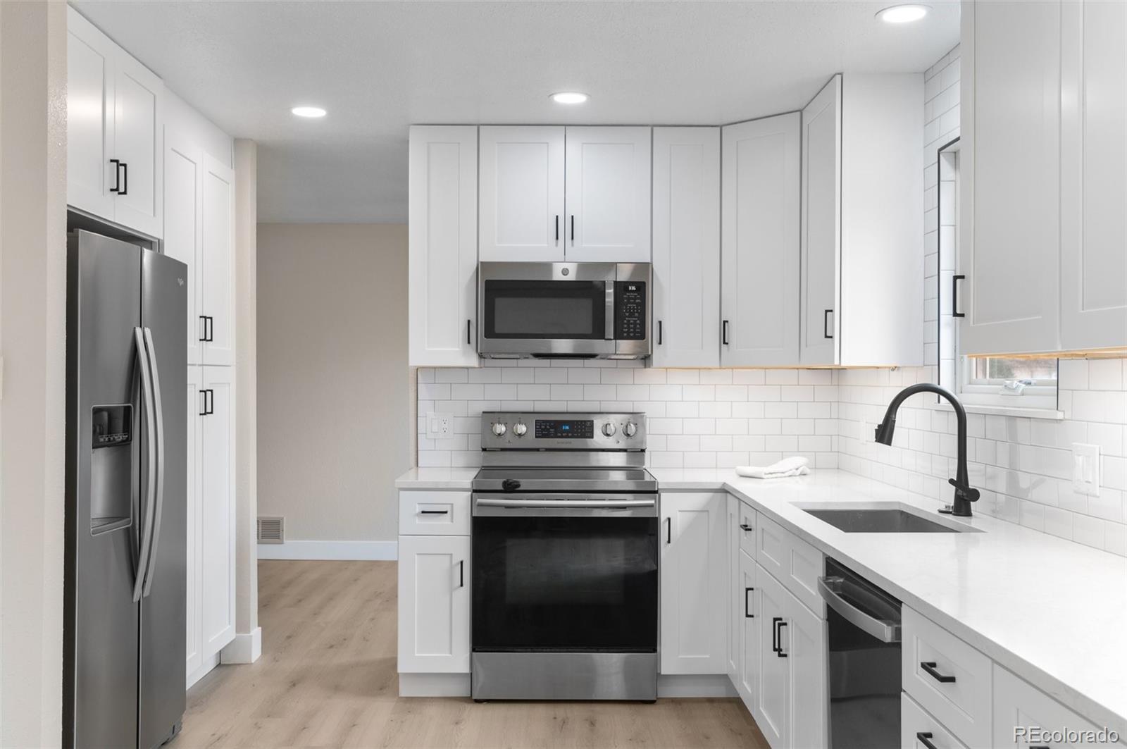 MLS Image #10 for 12550  maria circle,broomfield, Colorado