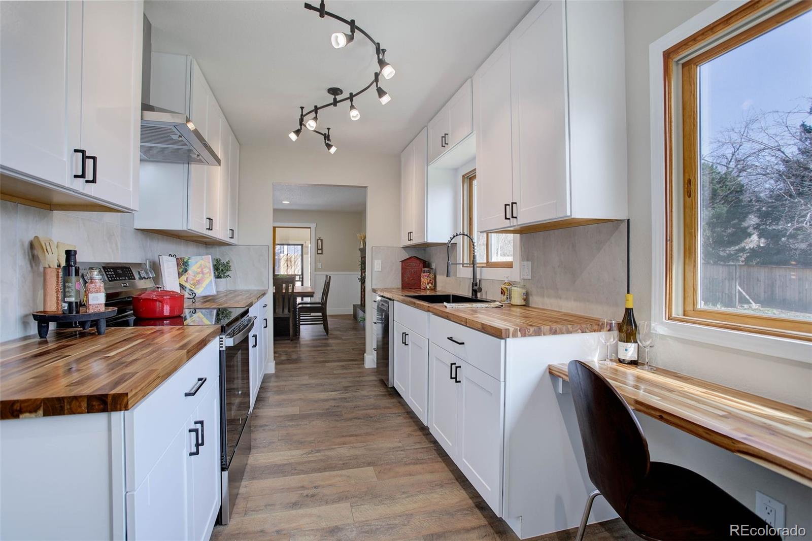MLS Image #10 for 8396 s yarrow street,littleton, Colorado