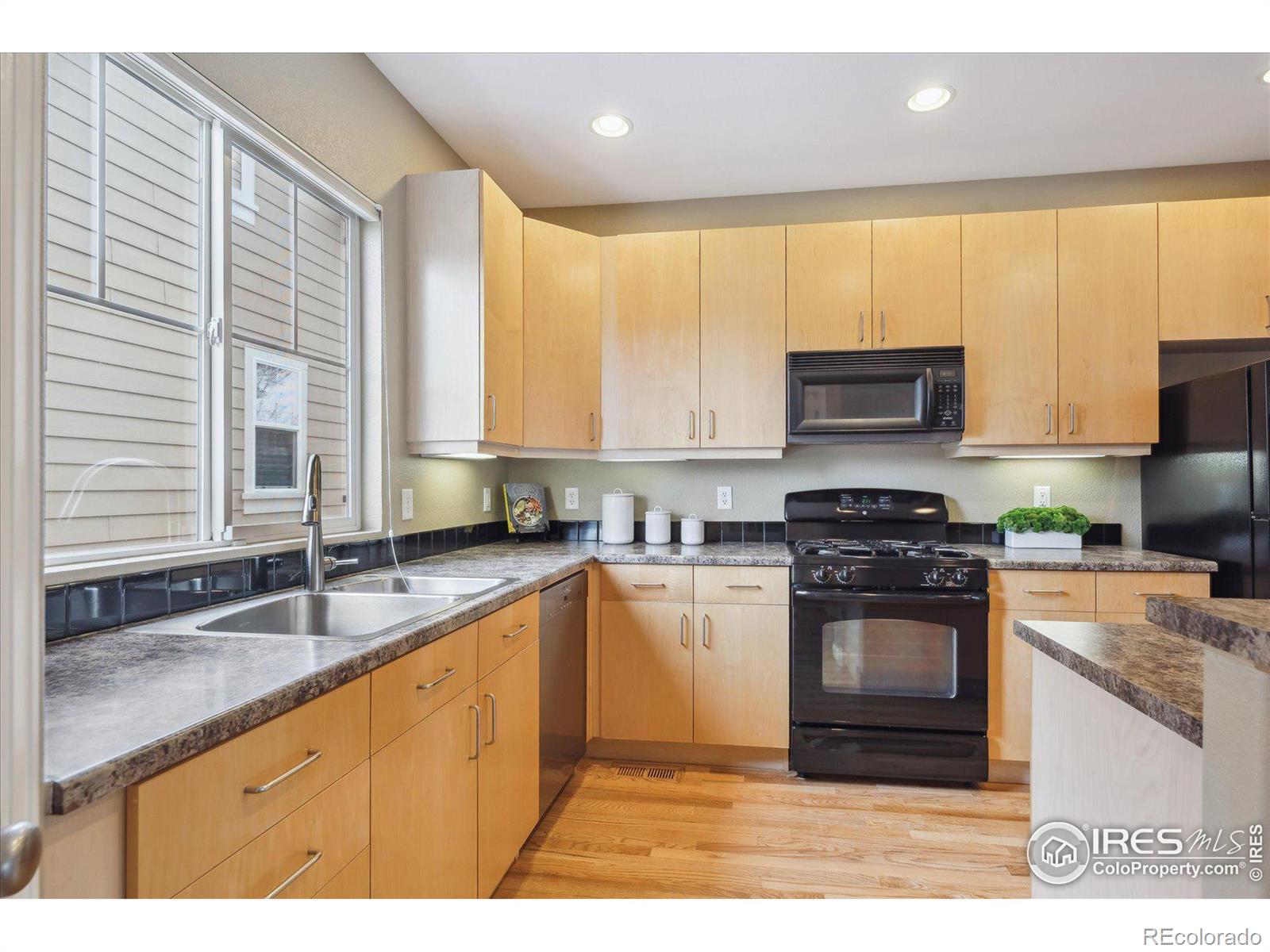 MLS Image #16 for 4319  bella vista drive,longmont, Colorado