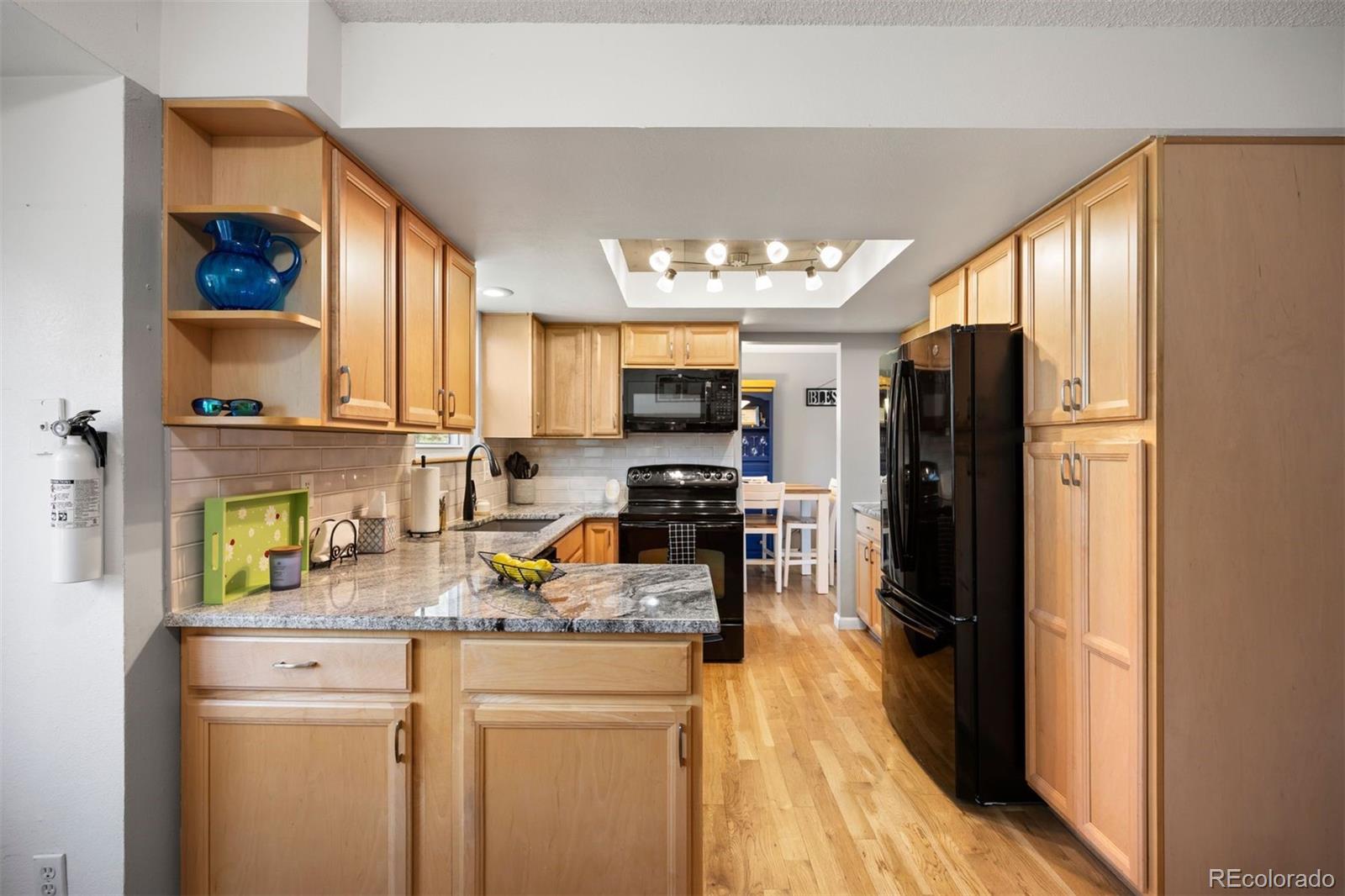 MLS Image #14 for 7923 s marion court,centennial, Colorado