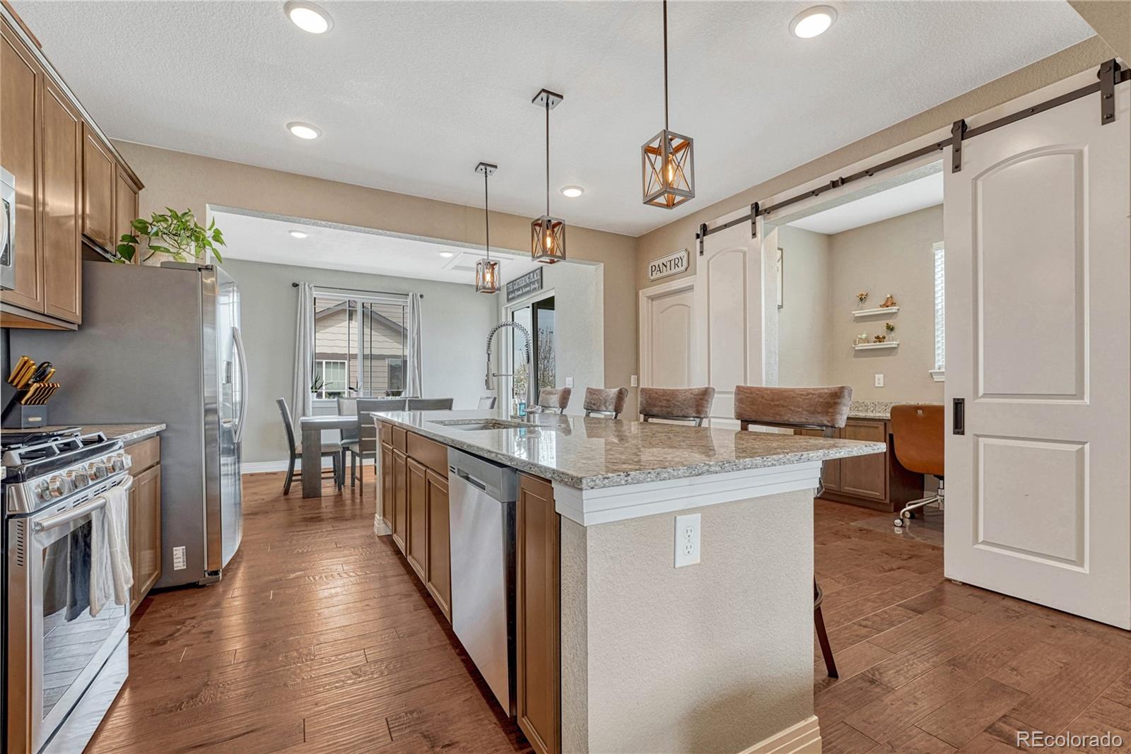 MLS Image #10 for 11926  norfolk court,commerce city, Colorado