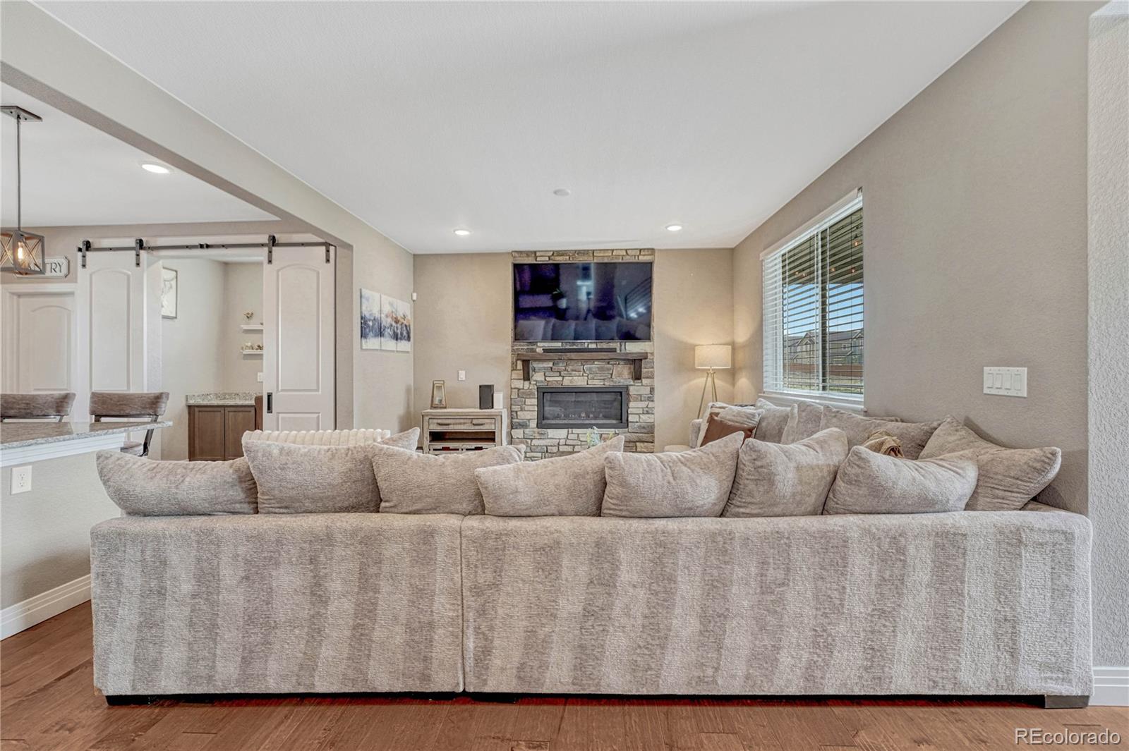 MLS Image #5 for 11926  norfolk court,commerce city, Colorado