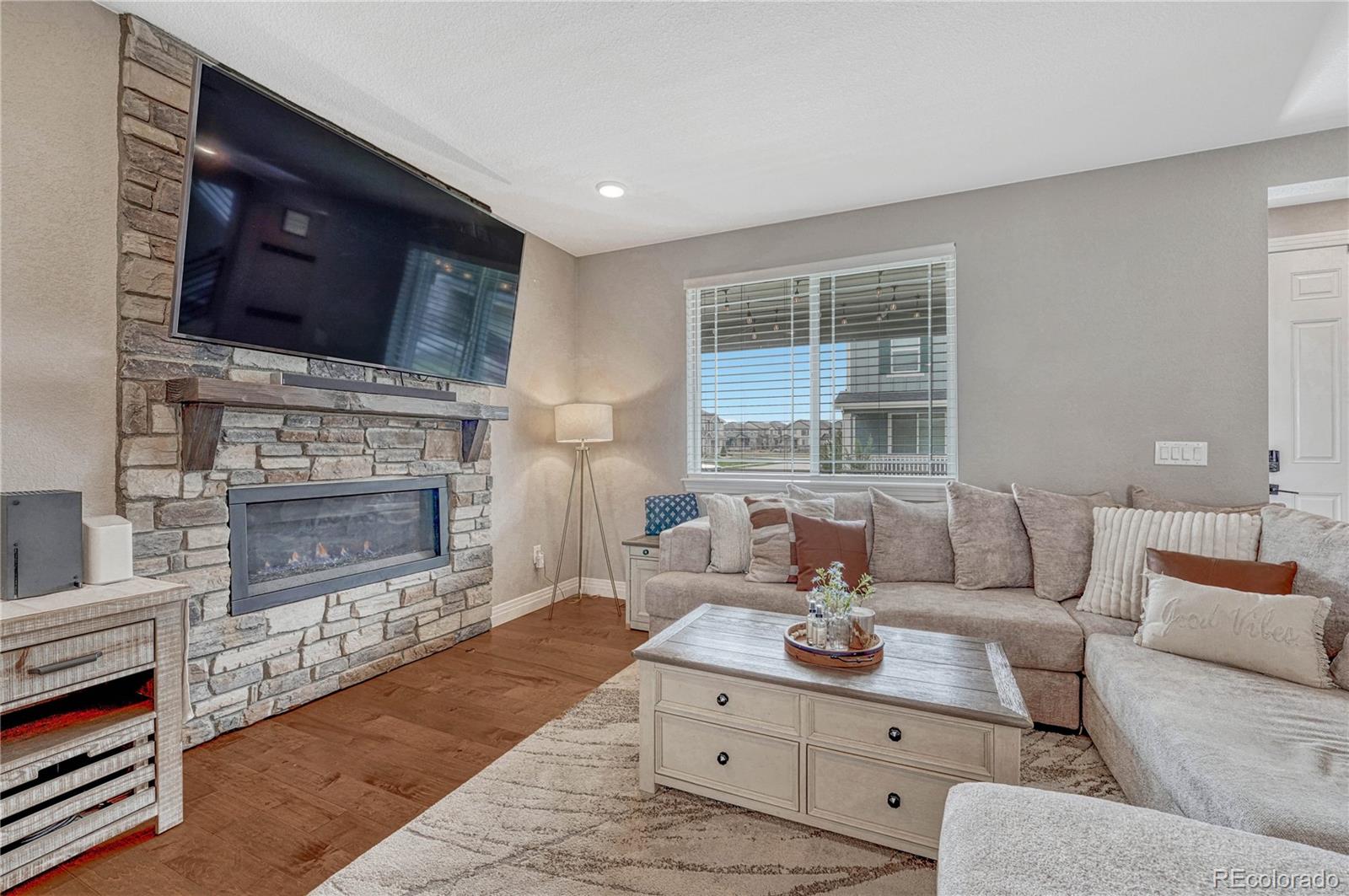 MLS Image #6 for 11926  norfolk court,commerce city, Colorado