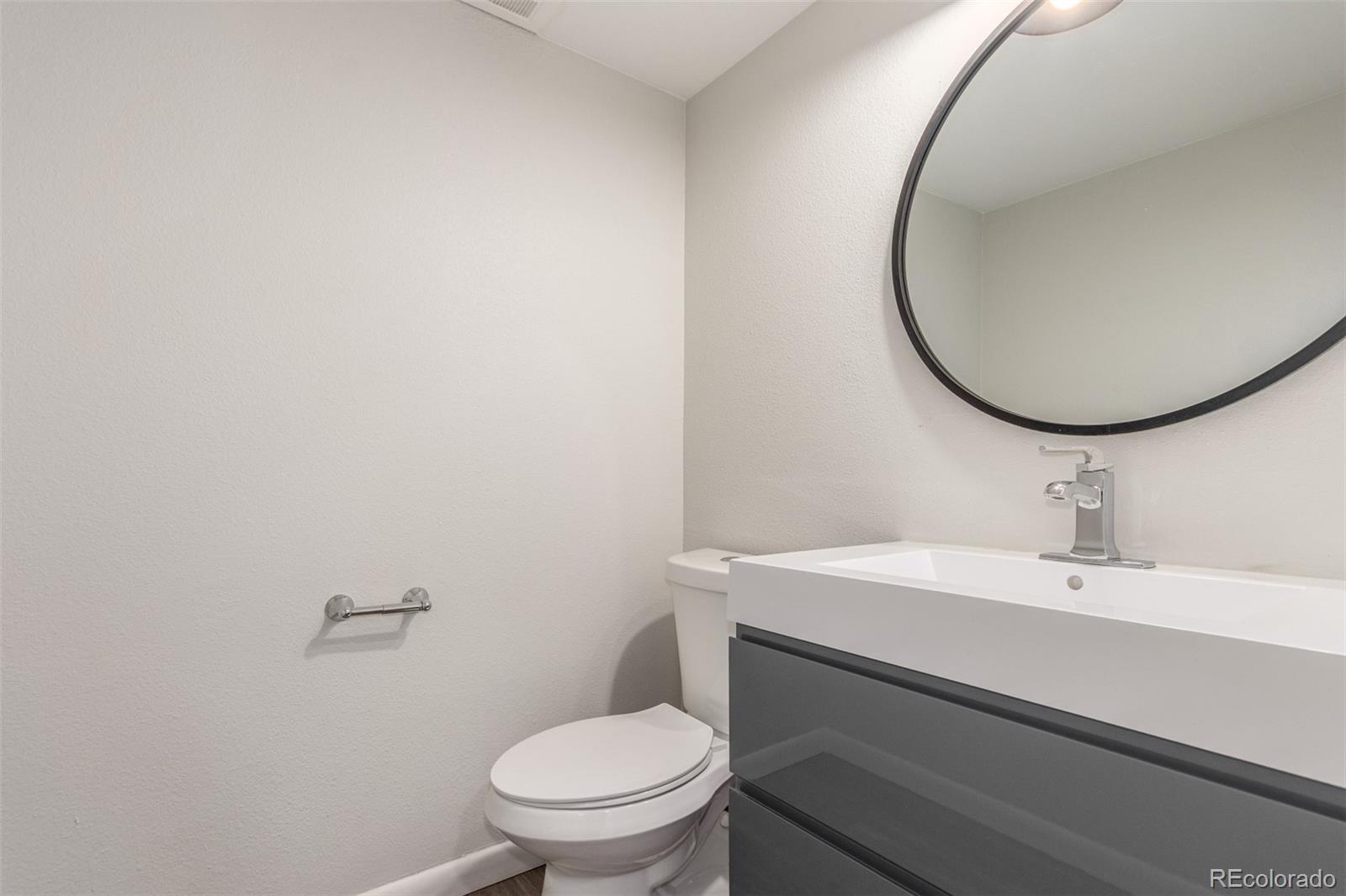 MLS Image #12 for 3667 w union avenue 2e,denver, Colorado