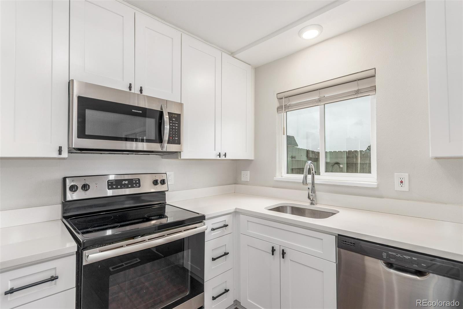 MLS Image #4 for 3667 w union avenue 2e,denver, Colorado